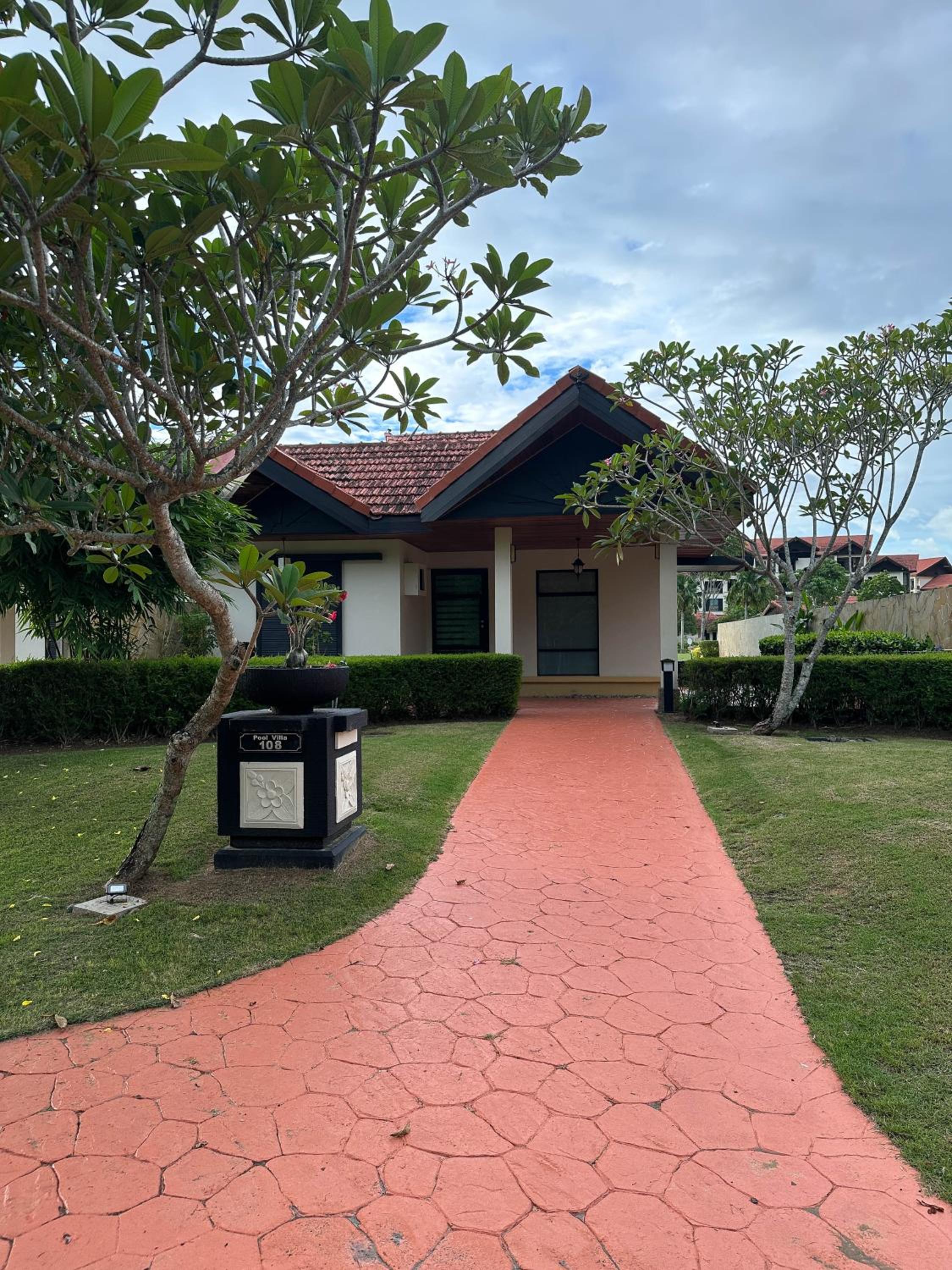 Bonheur at Karambunai