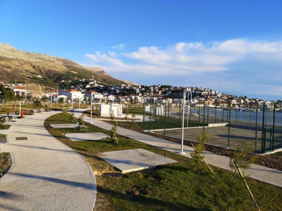 DELUXE apartment Jakov near the beach view 2