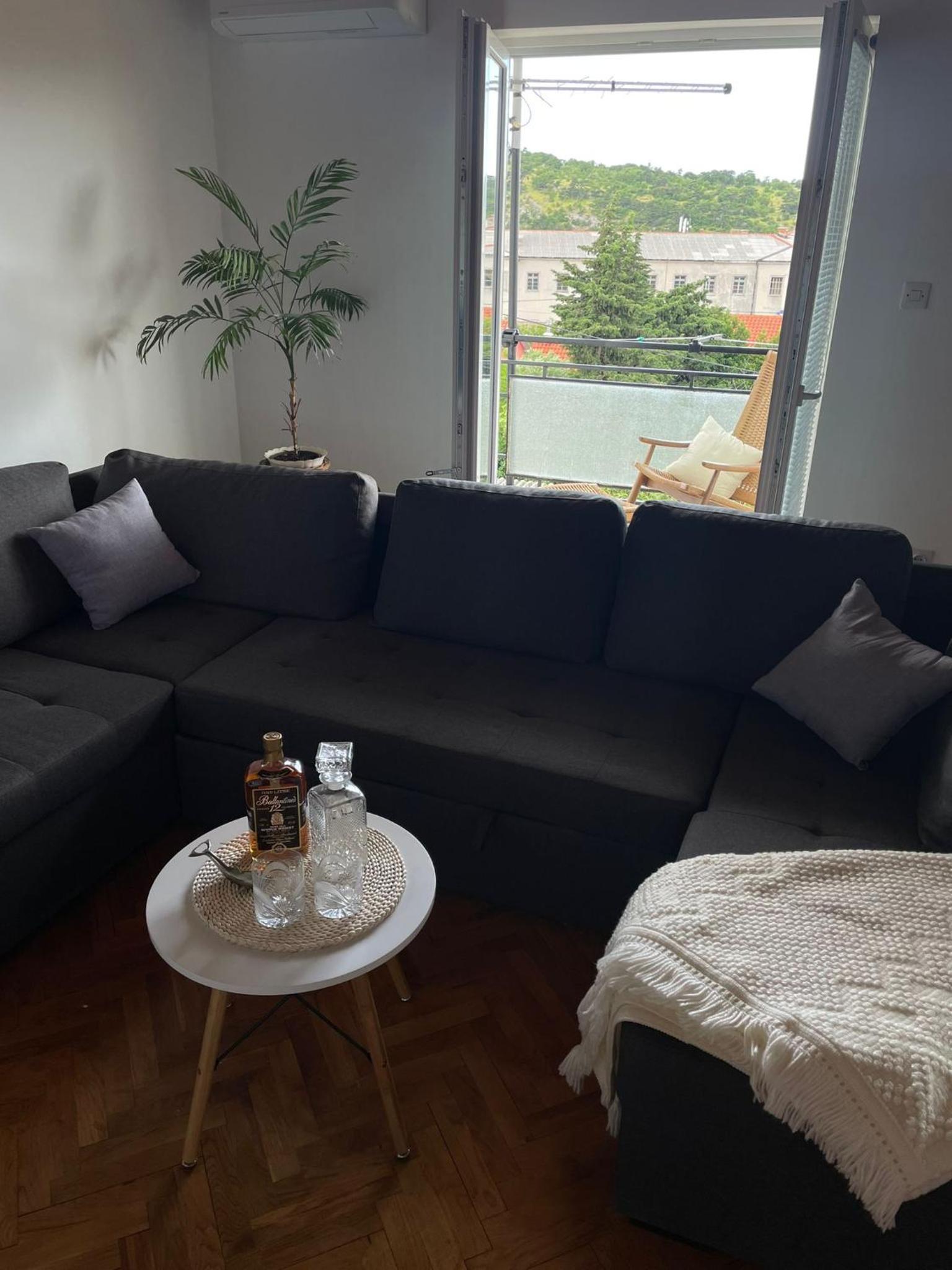 Apartment " So"