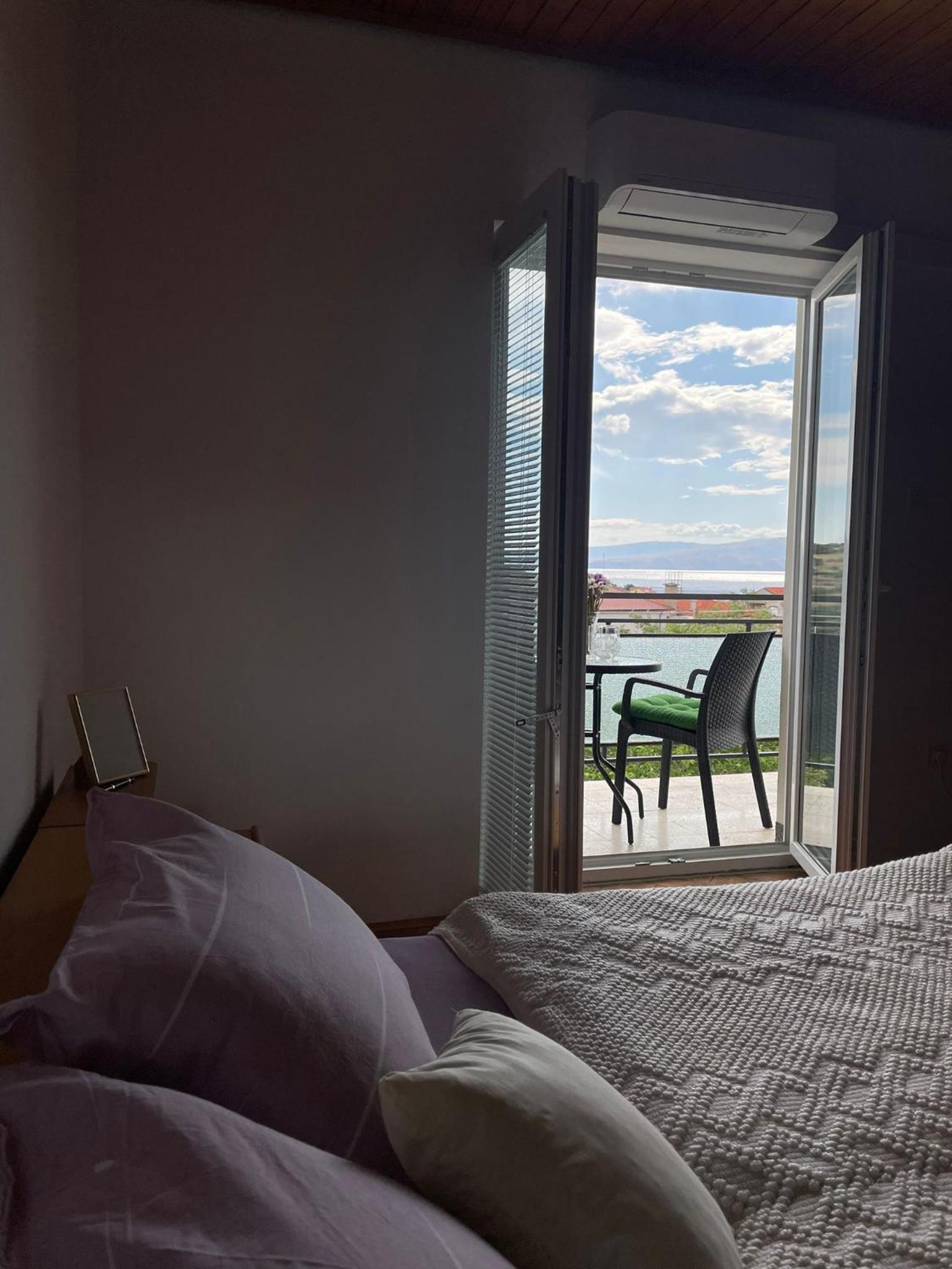 Apartment " So"
