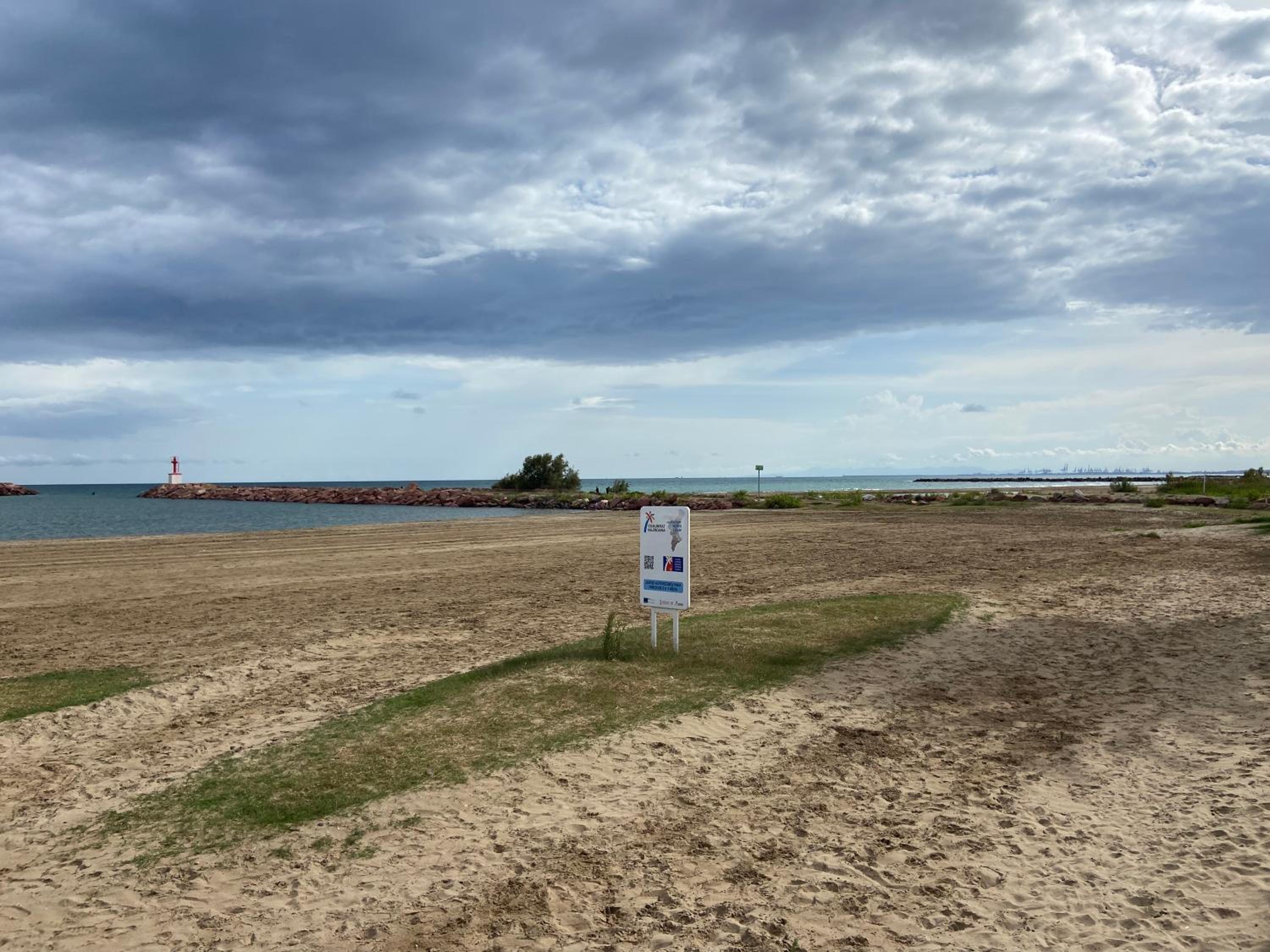 Escápate al Sol Apartamento con Piscina y Playa Cercana
