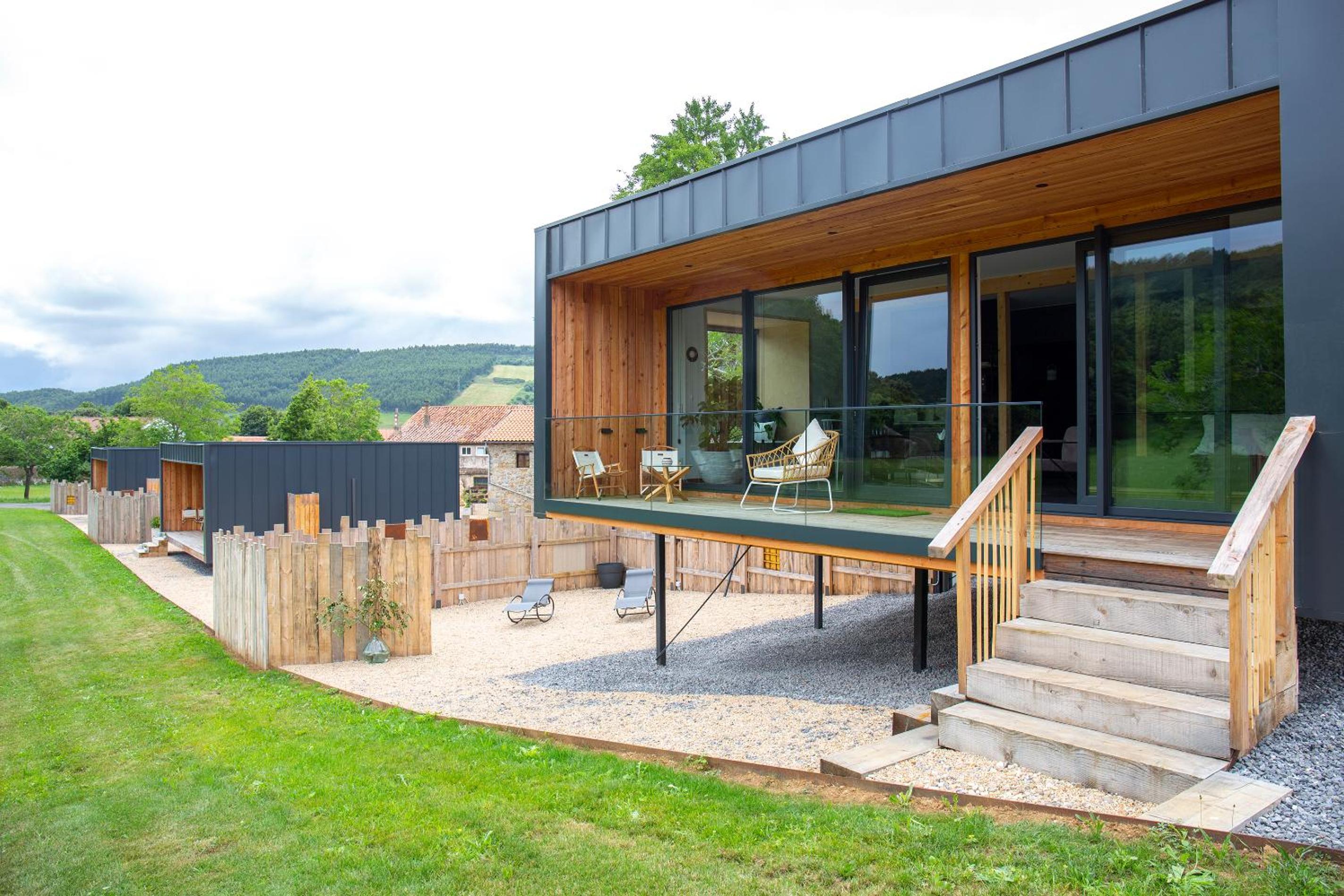 VIBE LUXURY CABINS