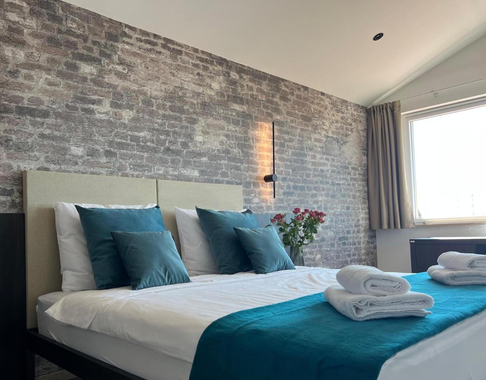 Arena Prestige Rooms