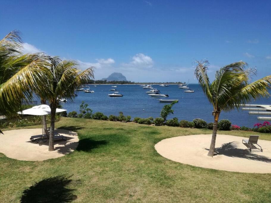 Hotel Latitude Sea Front Luxury Apartment - Image 1