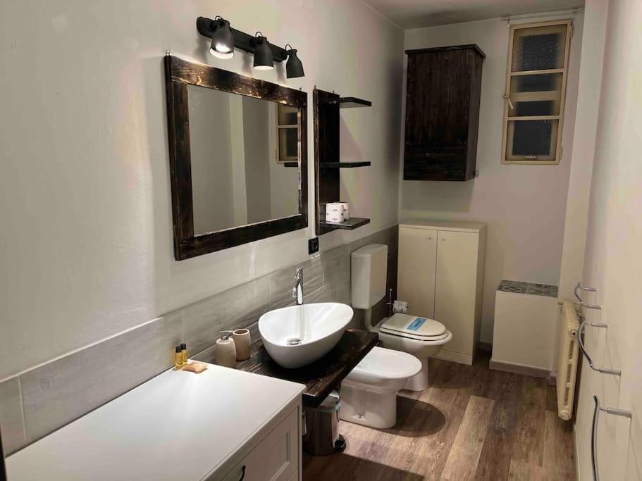 Ponte Vecchio cozy Oltrarno apartment