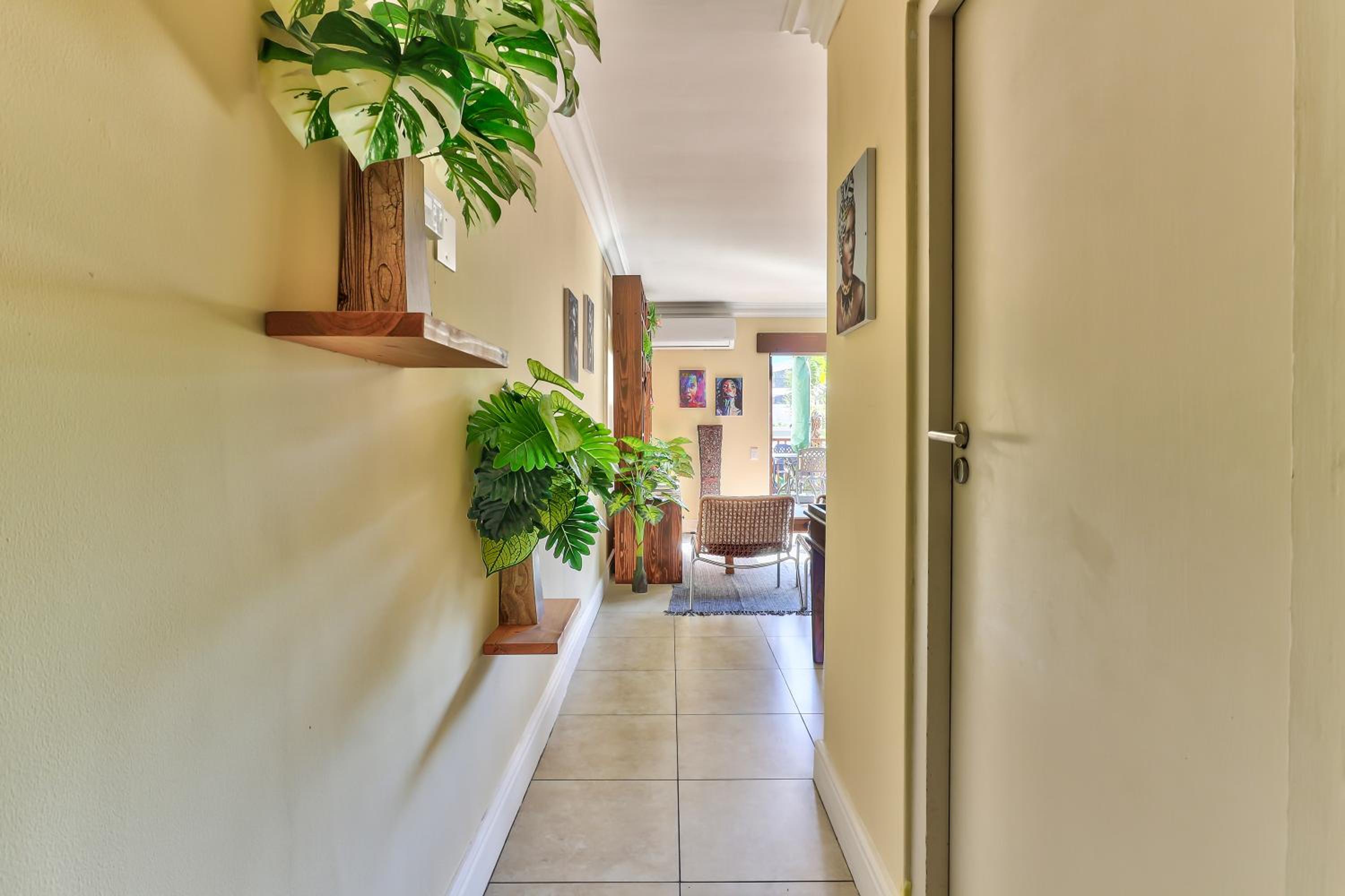 Planet Africa 1 Bedroom Apartment view 4