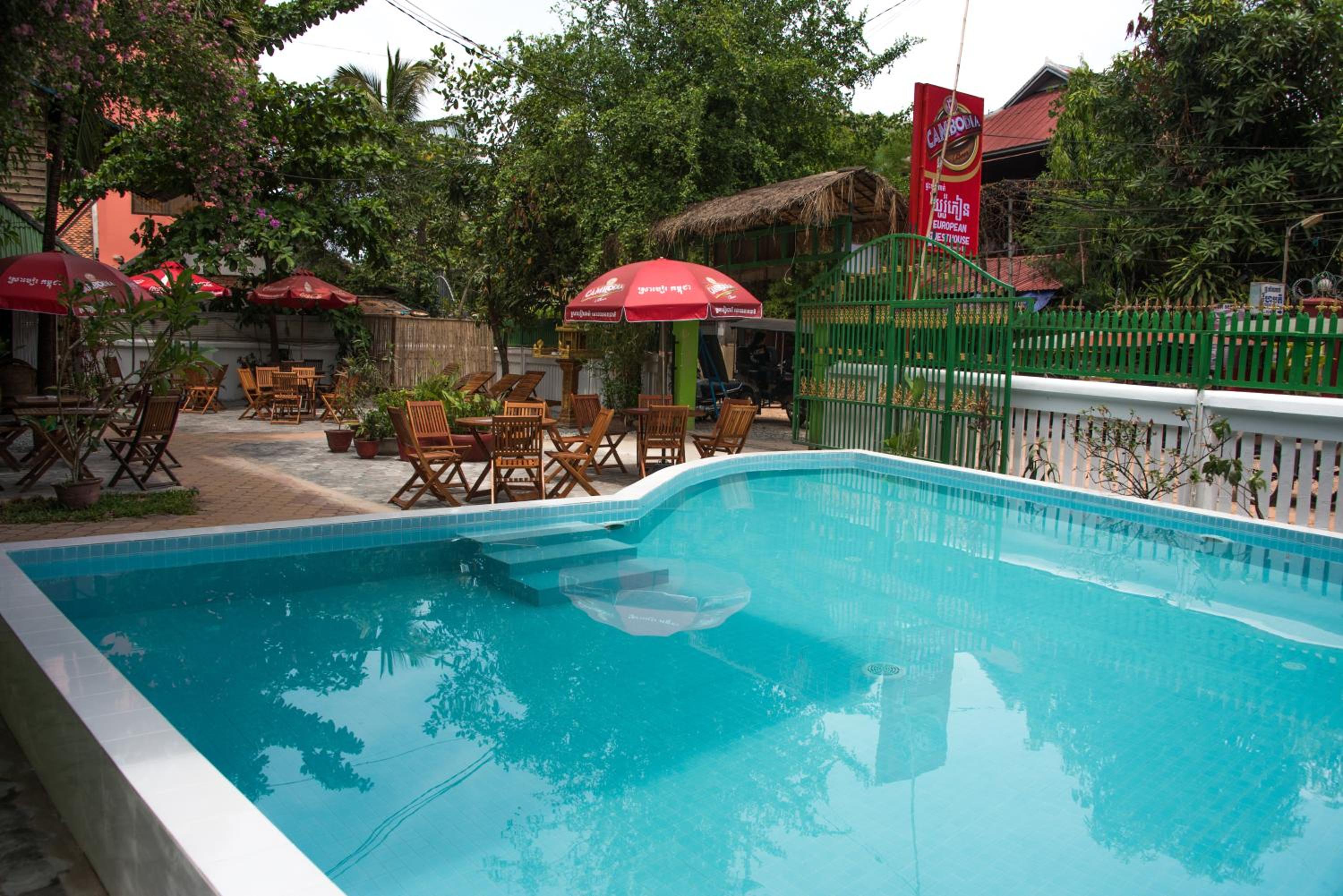 Five Rose Siem Reap Hostel