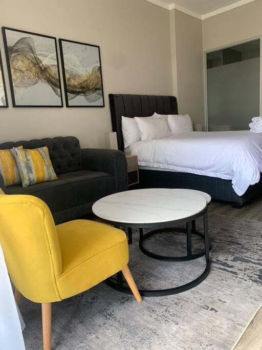 Entire Studio Apartment at The Capital Triology view 5