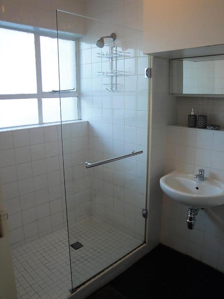 Overbeek 1 Bedroom 702 Apartment on Kloof Street