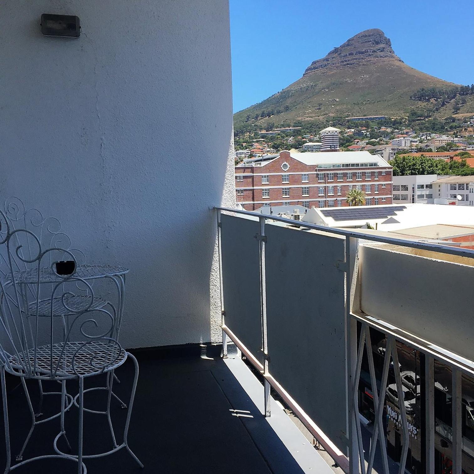 Overbeek 1 Bedroom 702 Apartment on Kloof Street