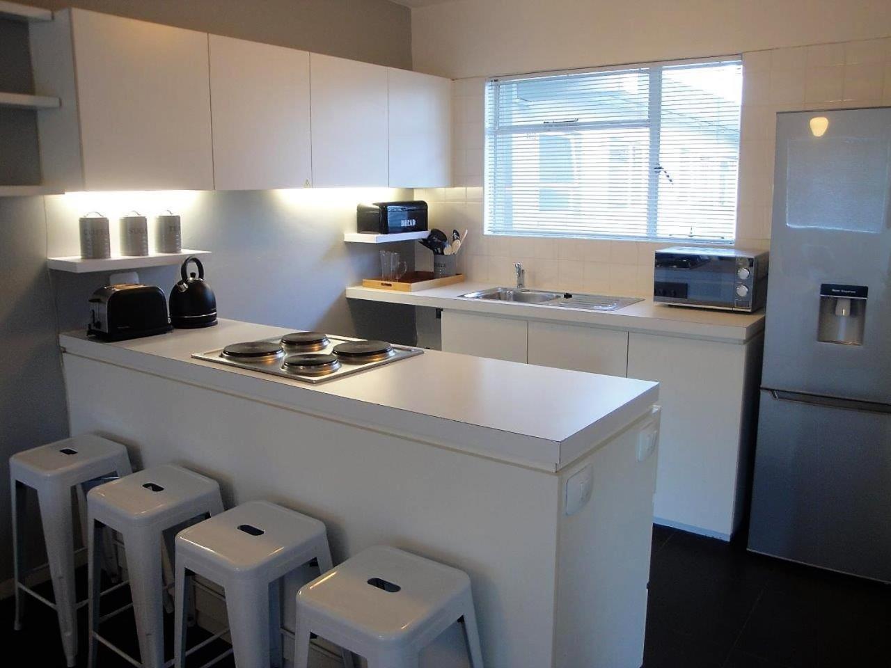 Overbeek 1 Bedroom 702 Apartment on Kloof Street