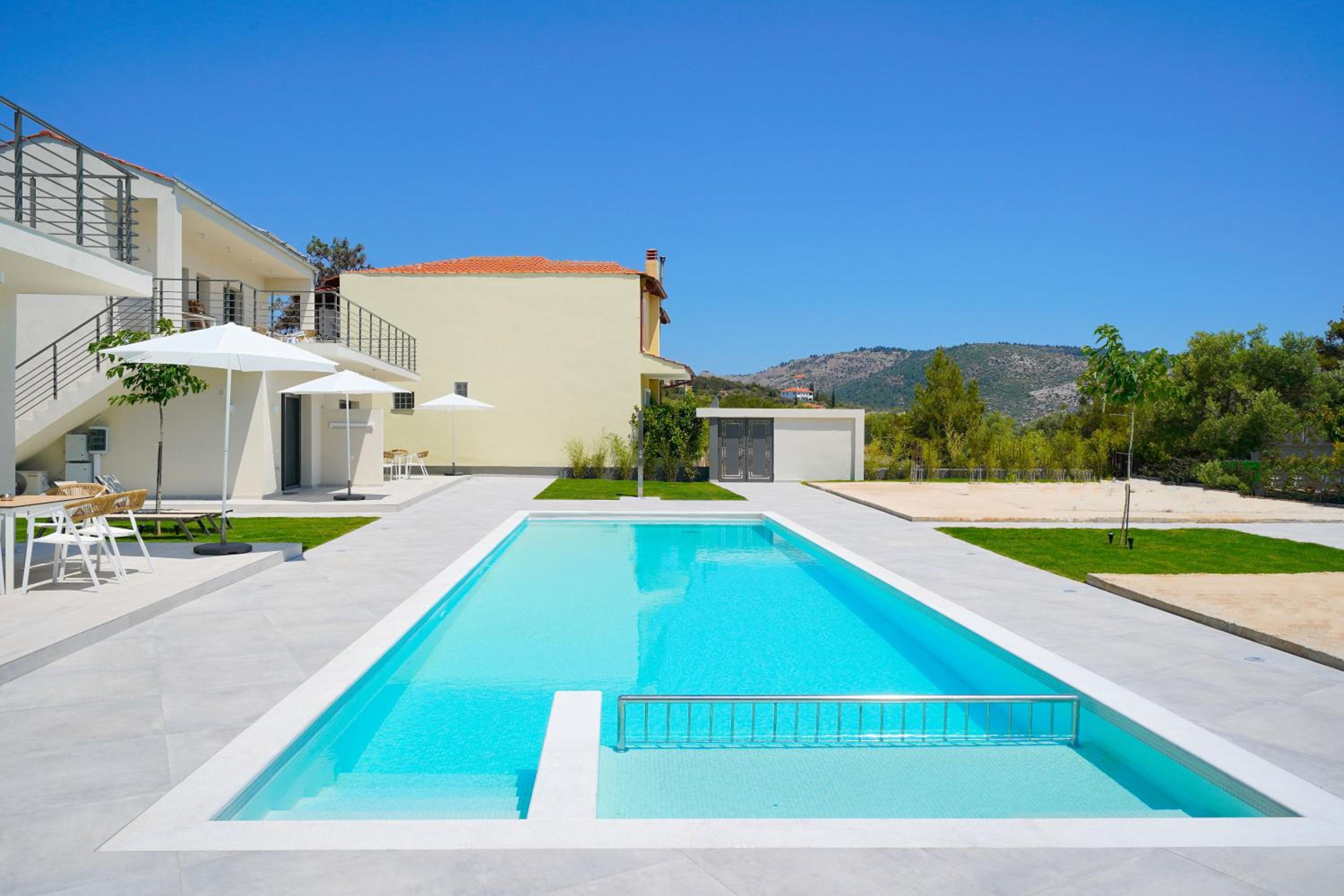 Filoxenia Luxury Apartments