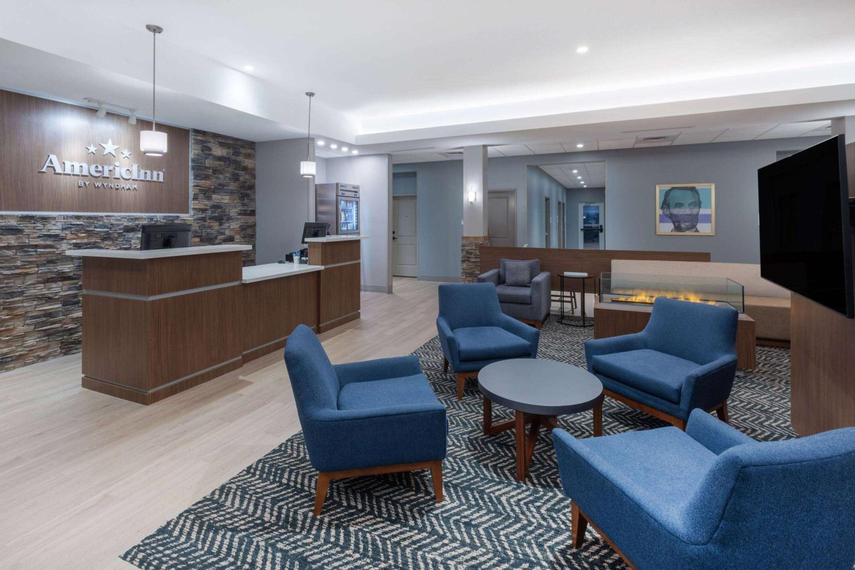 Mountain Home Vacations - AmericInn by Wyndham Mountain Home - Property Image 3