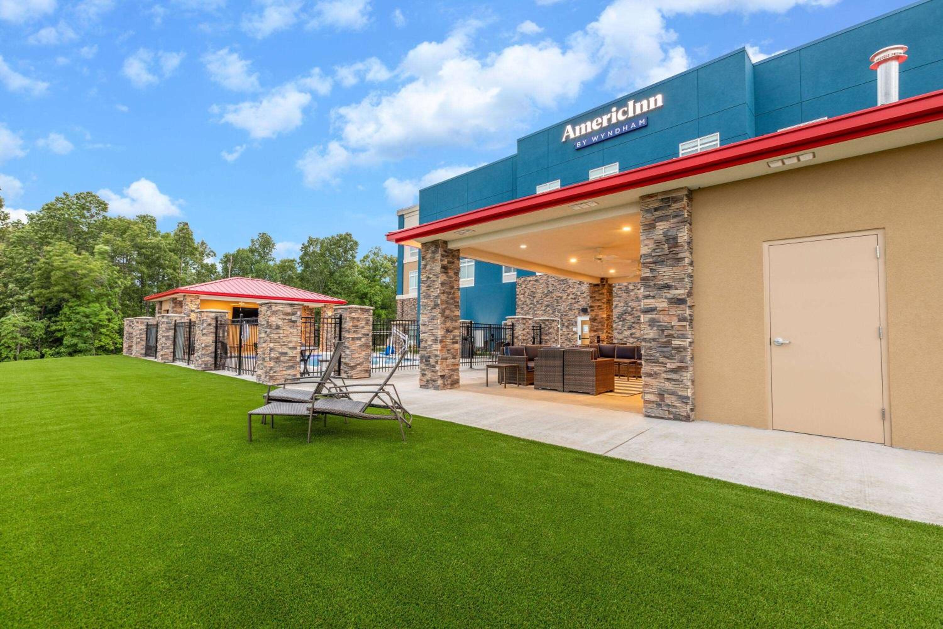 Mountain Home Vacations - AmericInn by Wyndham Mountain Home - Property Image 2