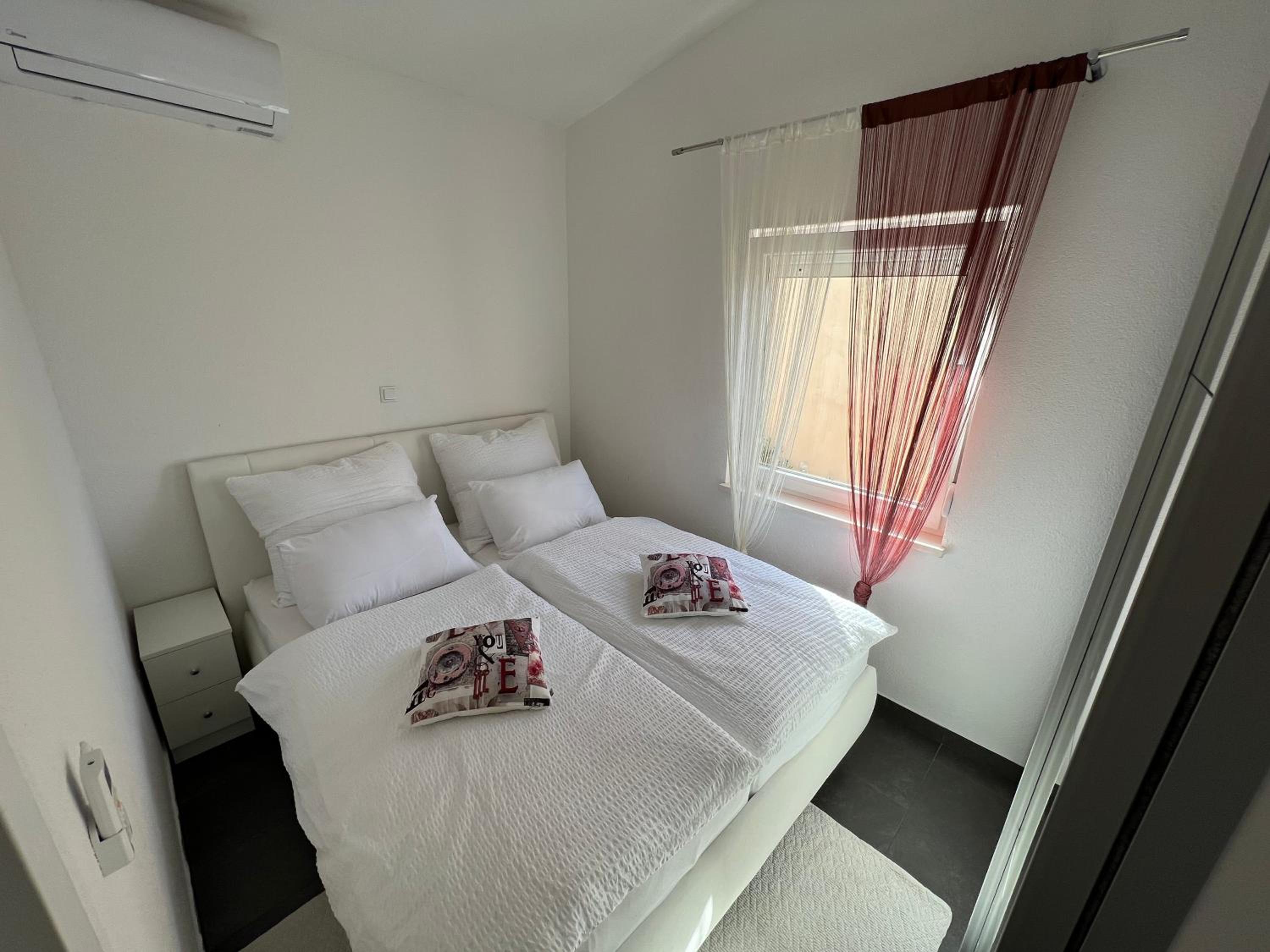Bayview Villa by Pag tours view 2