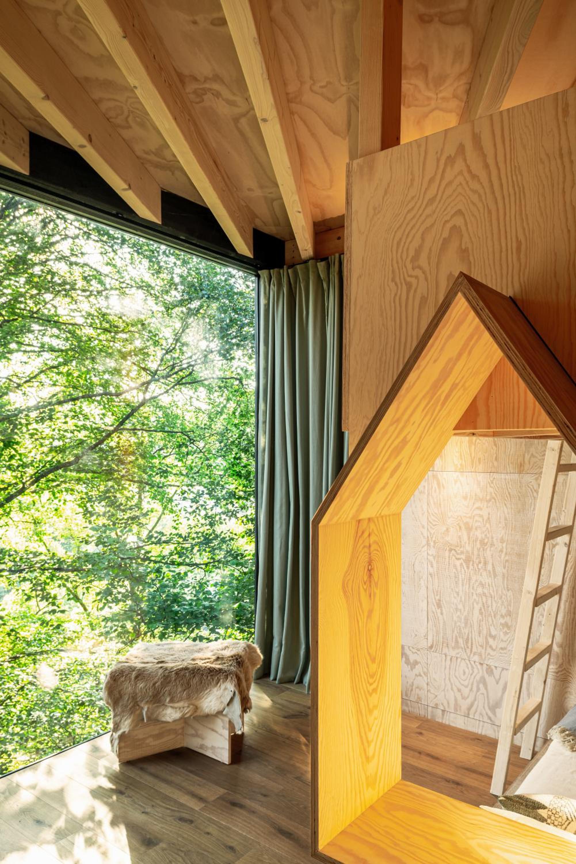 Hutstuf - The Owl & Private Rooftop Spa