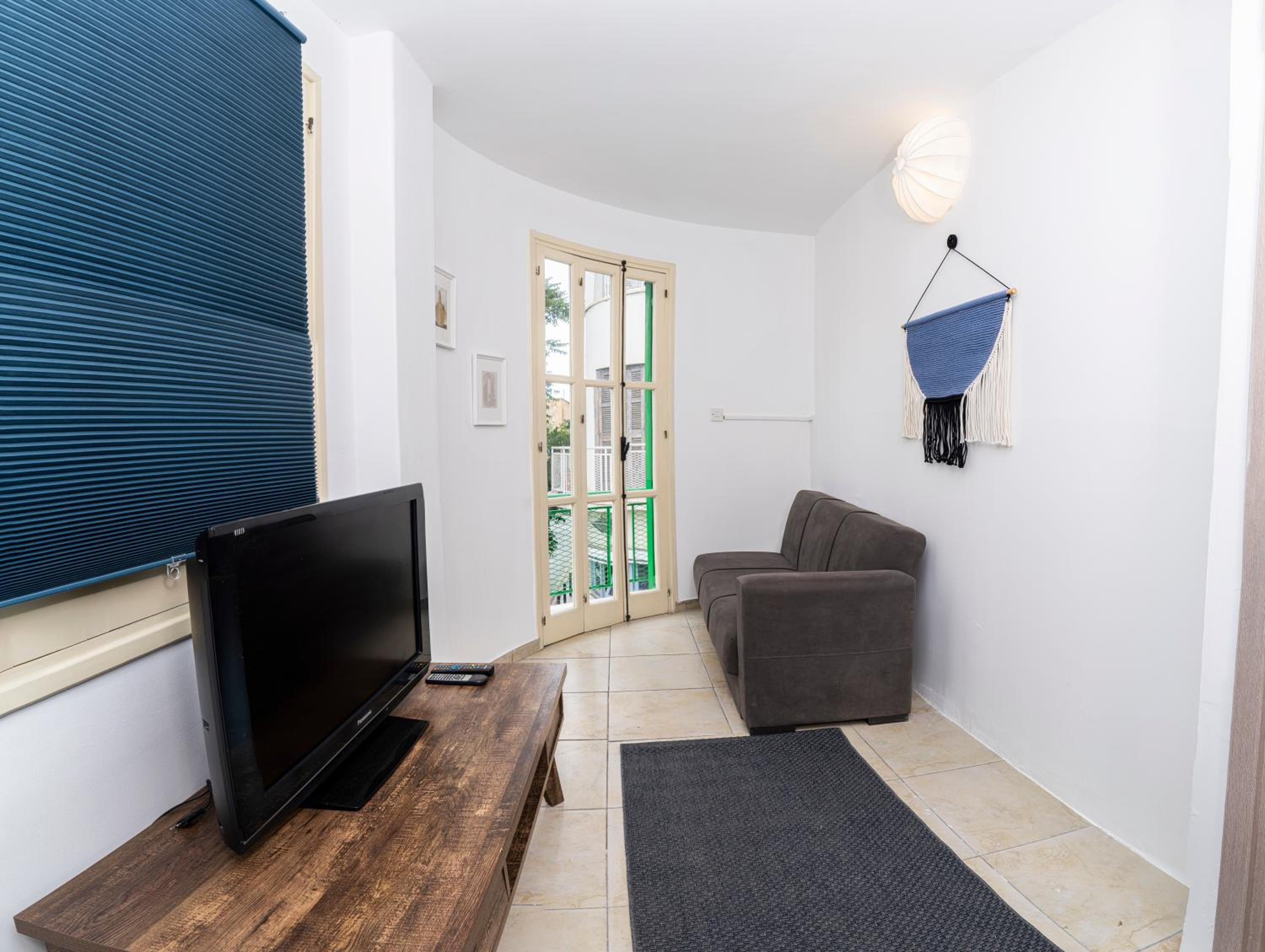 Private room in shared flat