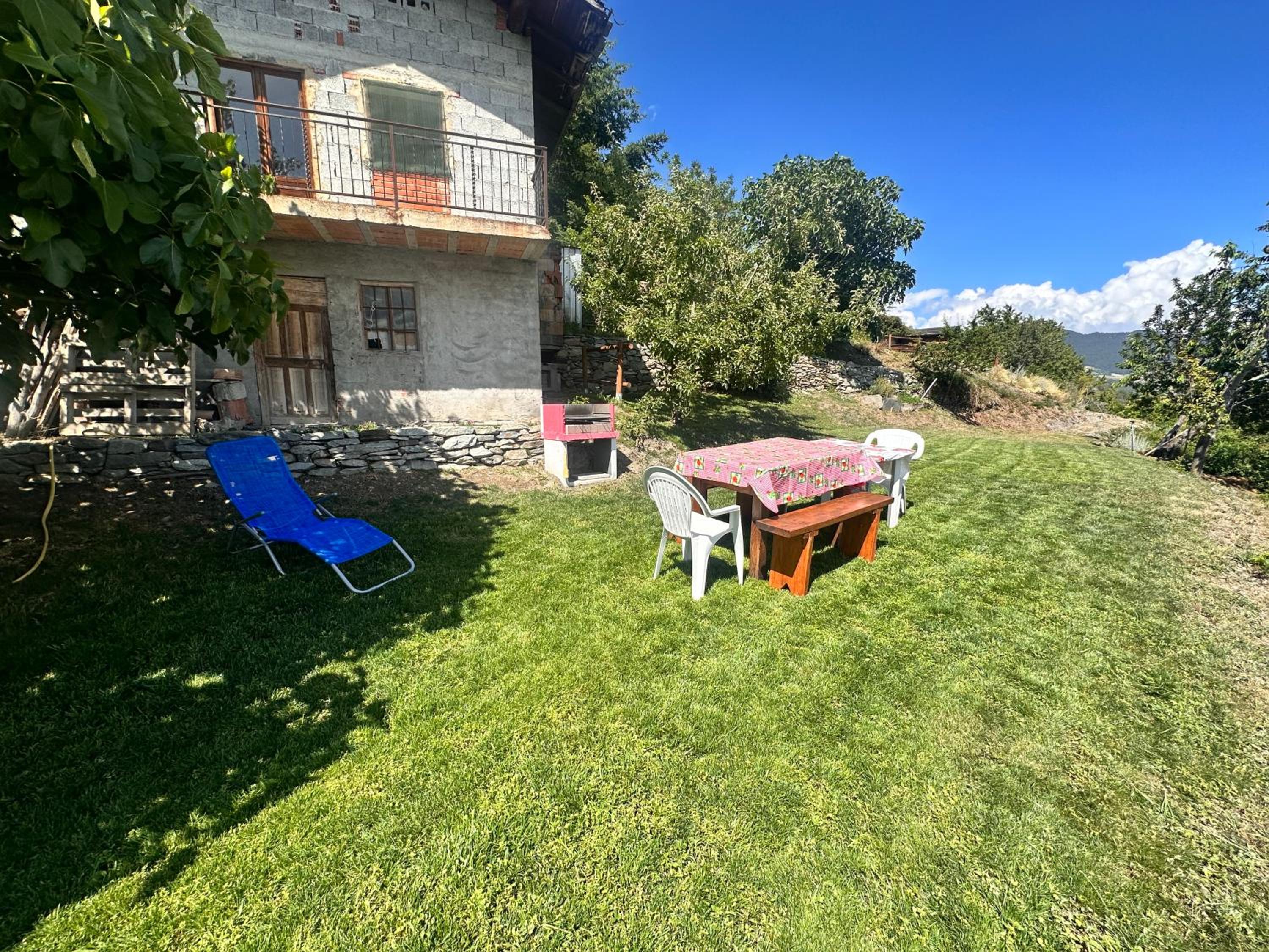 CASA MENFREY view 2