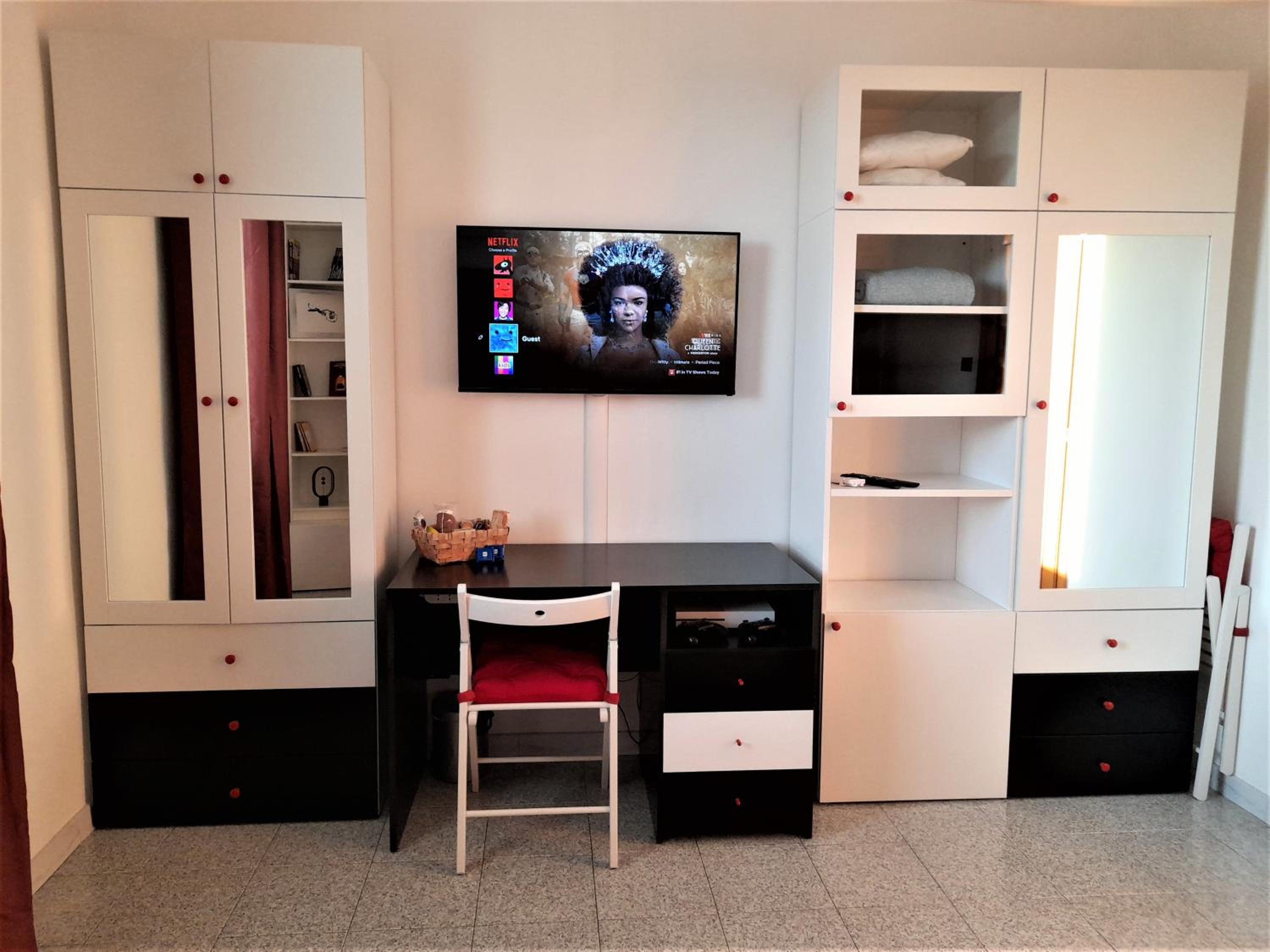 Photo 10