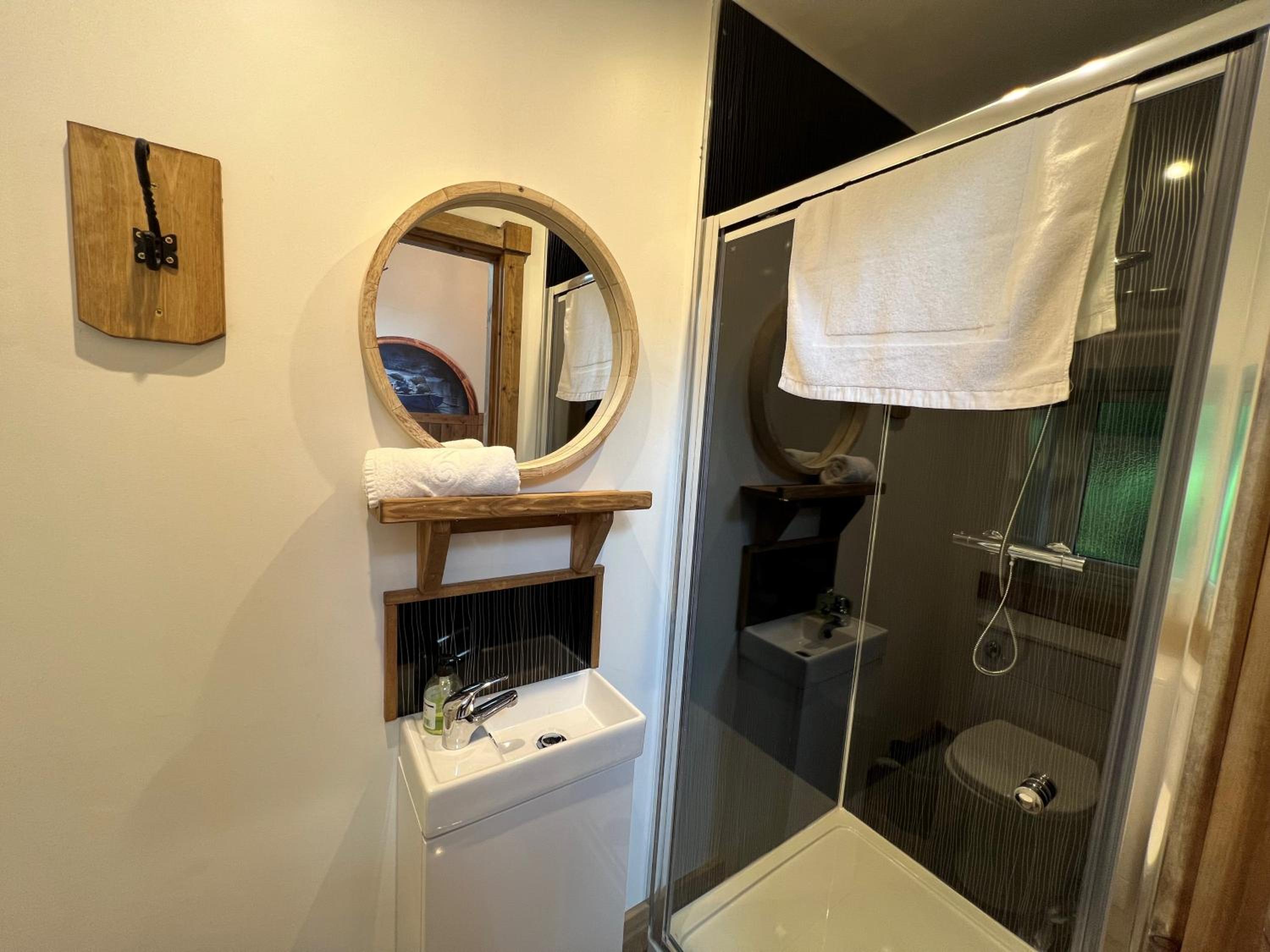 Matlock Vacations - Explorers Retreat Matlock Bath - Property Image 34