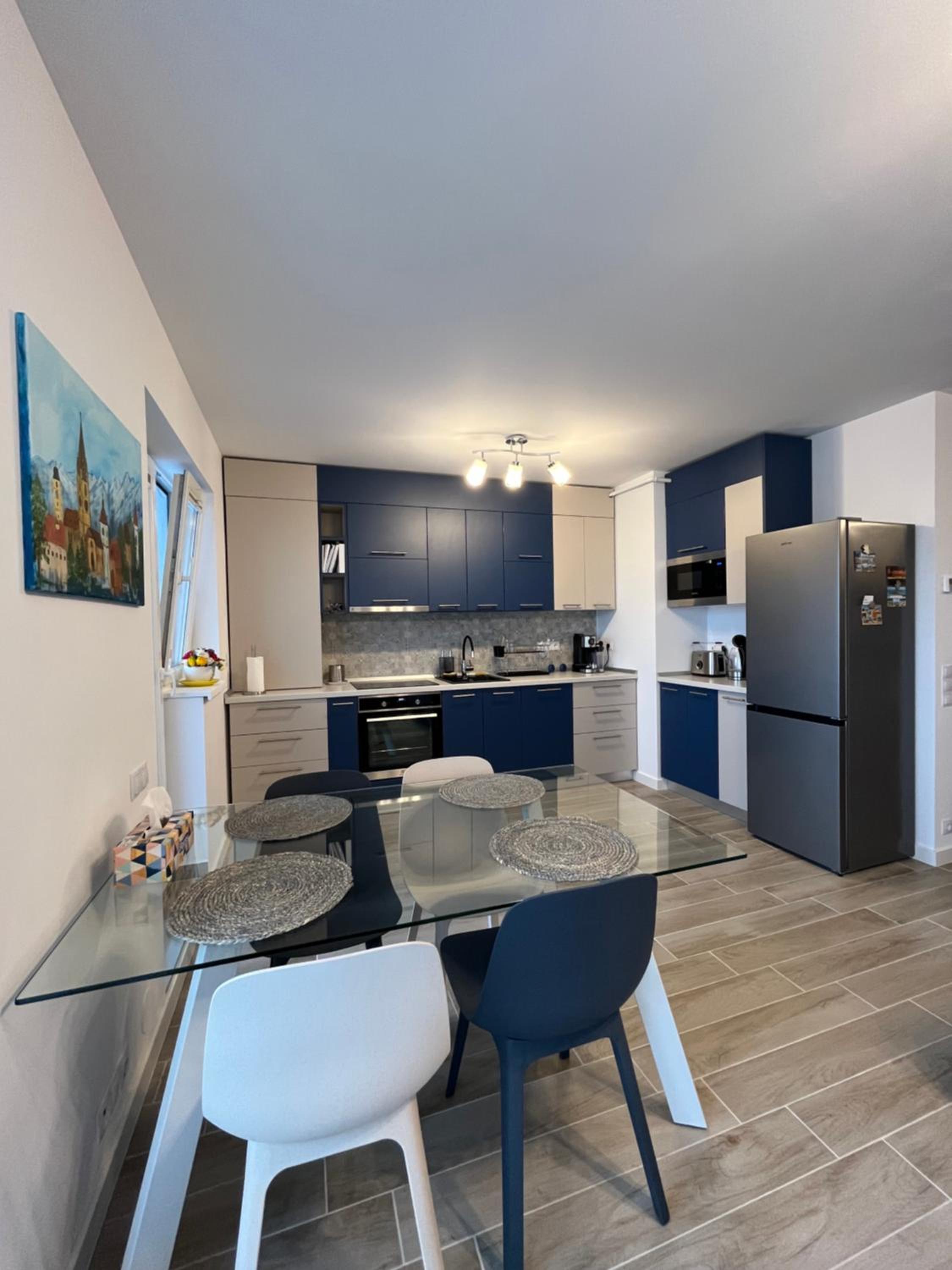 Azzurro Apartment