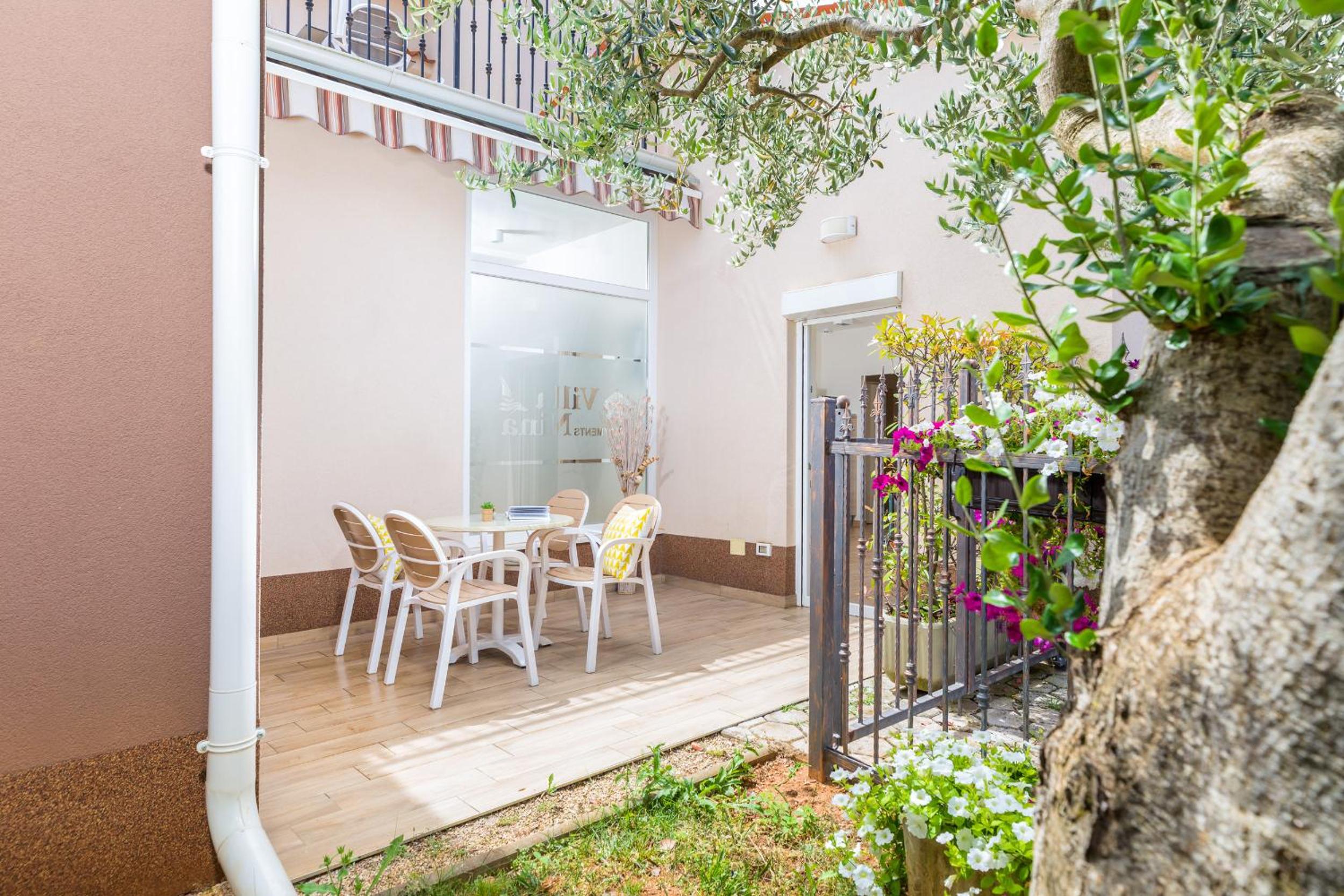 Apartments Villa Nina