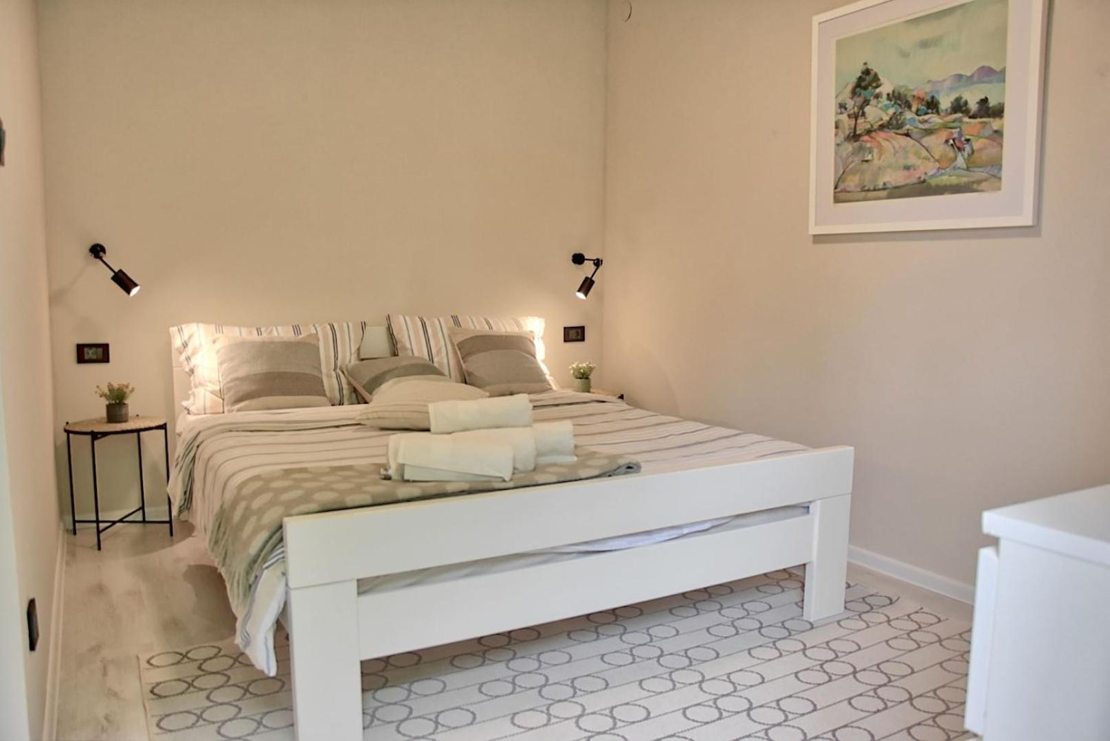 Studio Apartment Petra 3 view 4