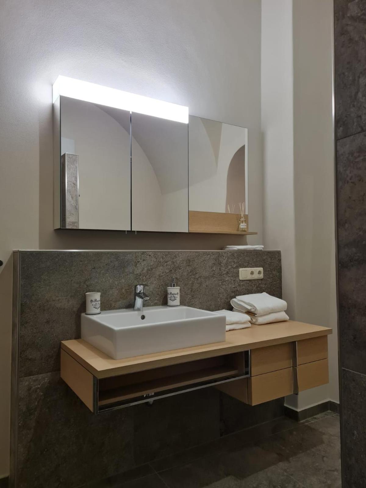 Stadtpalais Merkur-Apartment maximal 2 Personen