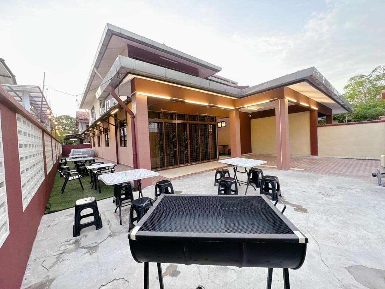 B04 Modern Deluxe Homestay