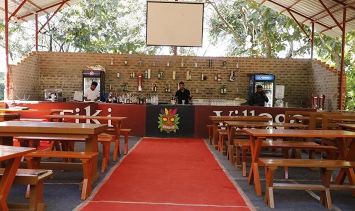 restaurant