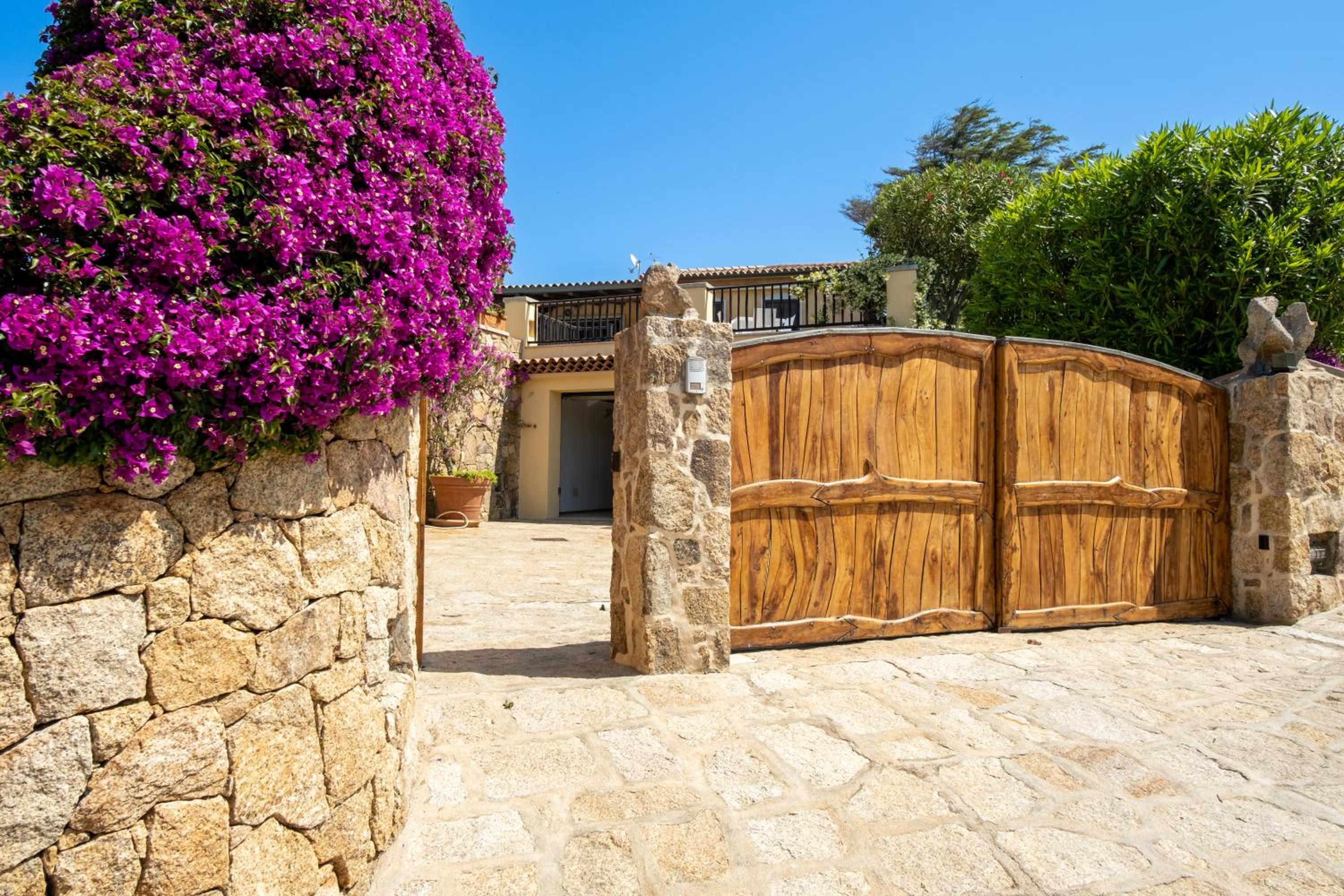 Villa Baja Sardinia con piscina e vista