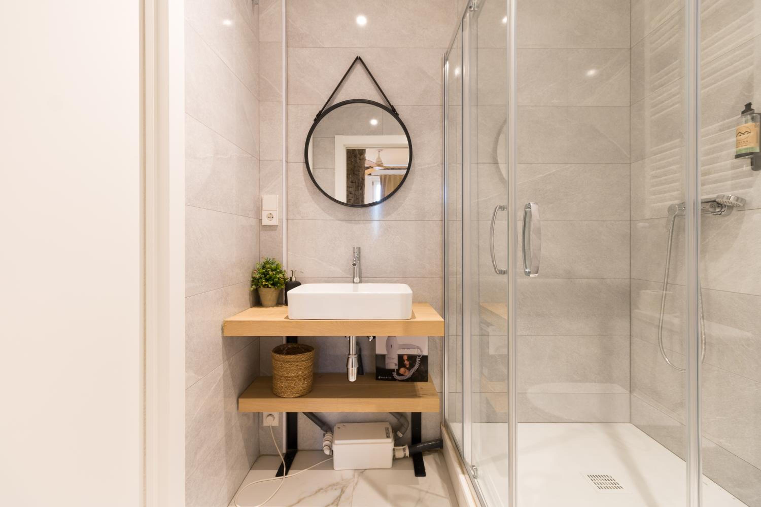 Salazar by Staynnapartments