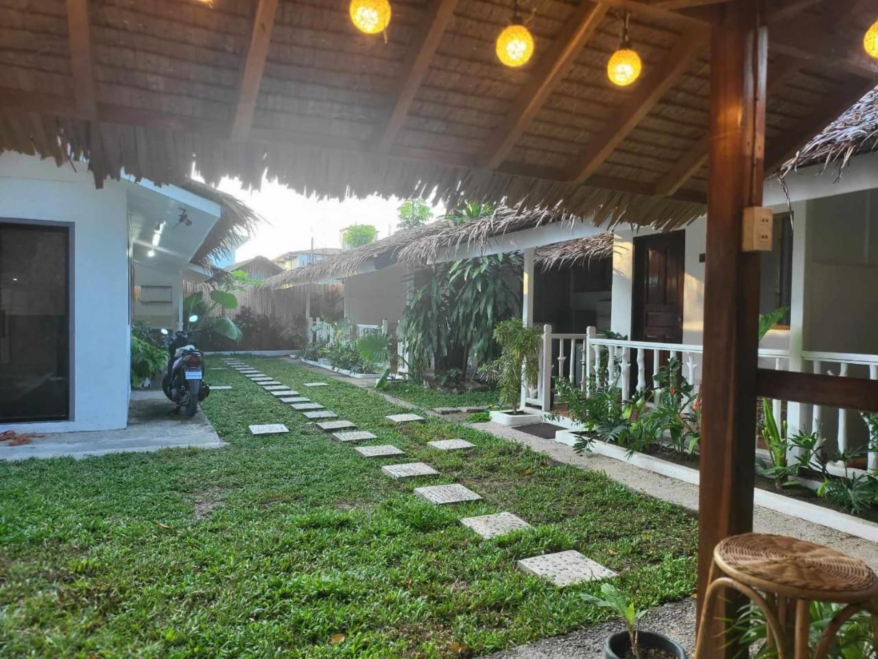 LALUNA COTTAGES