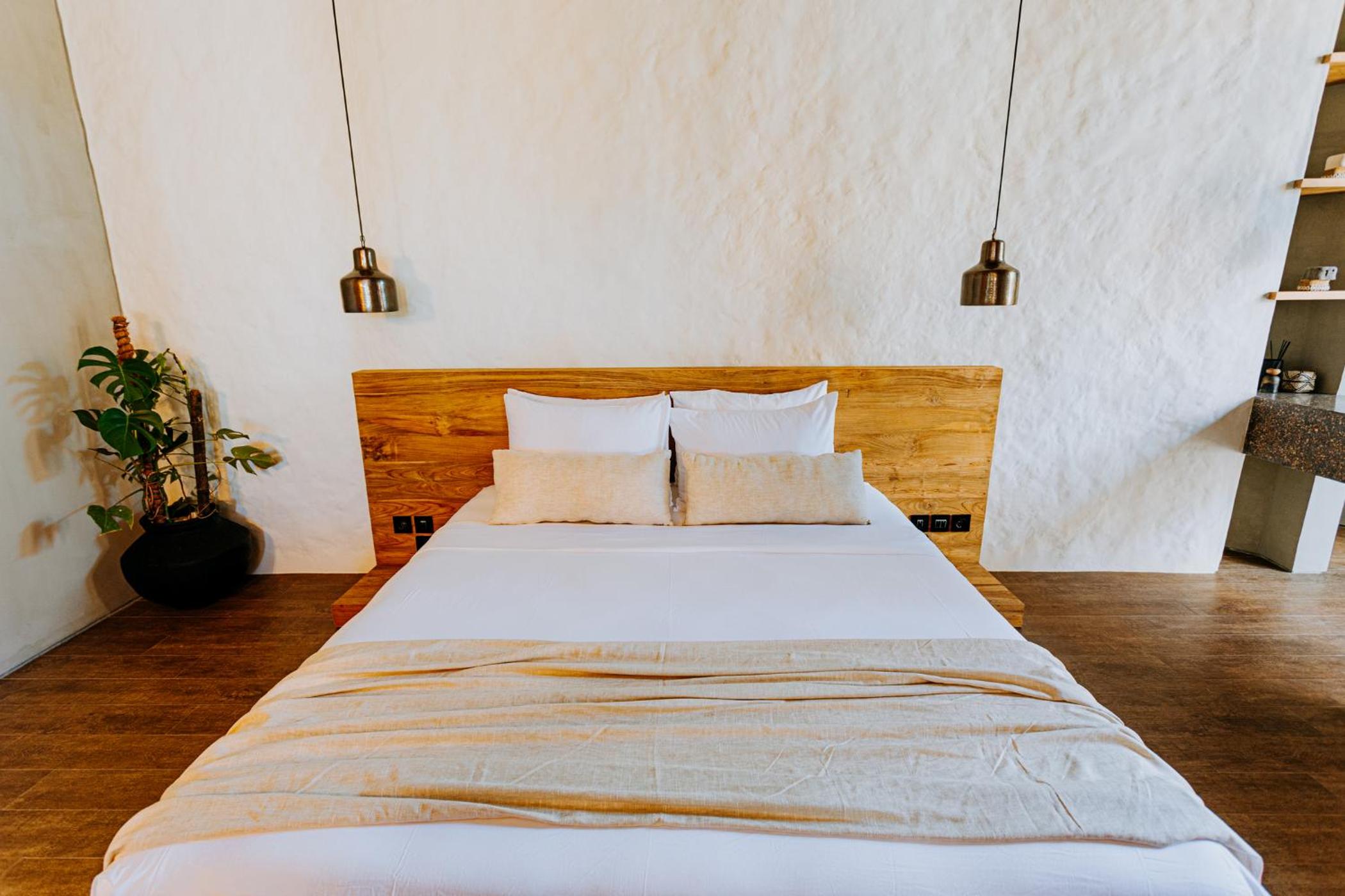 Villa FEH Bali by House of Winds - Neo Tropical Eden near Canggu