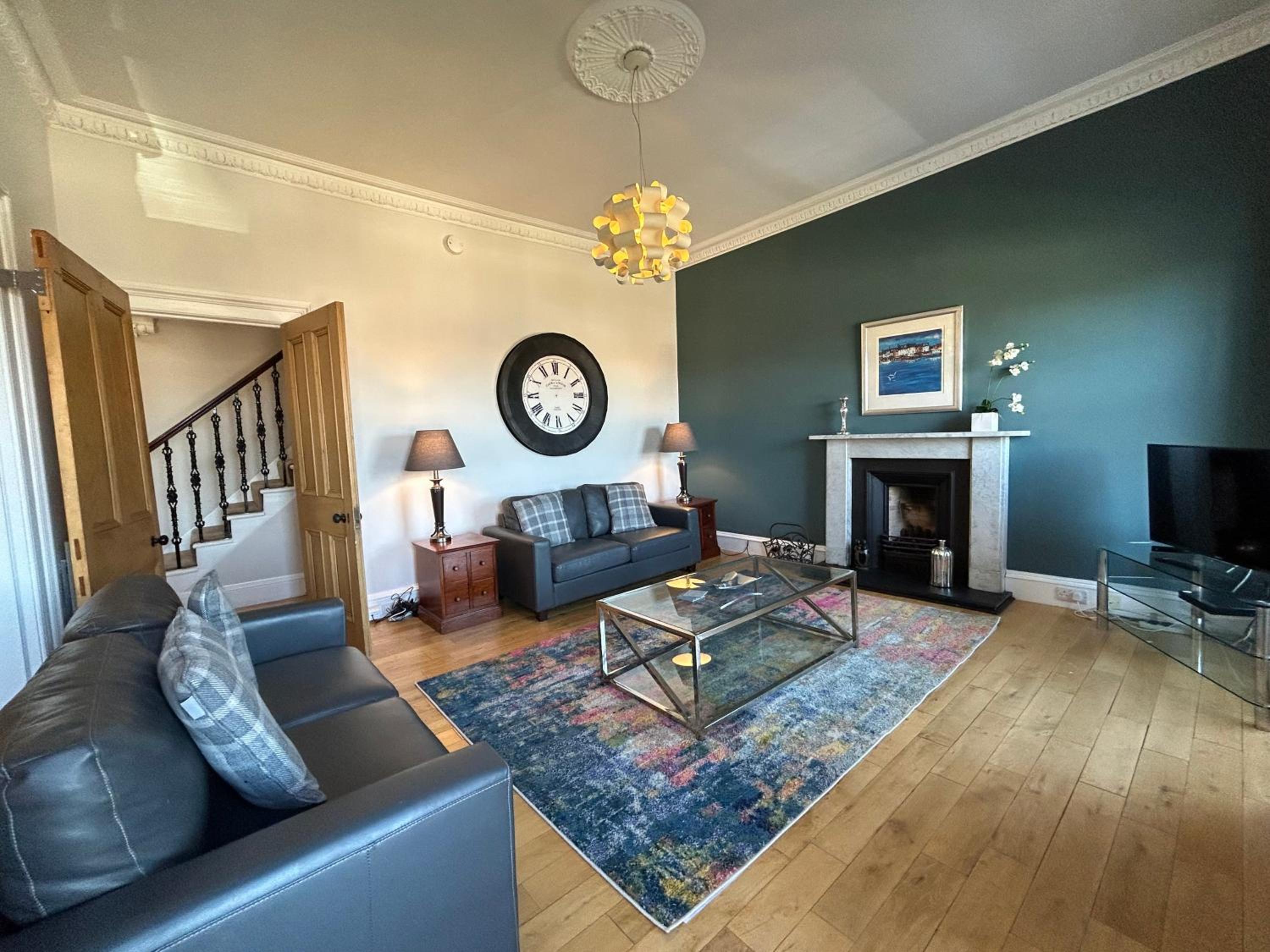 Crown Circus Apartment by Principal Apartments