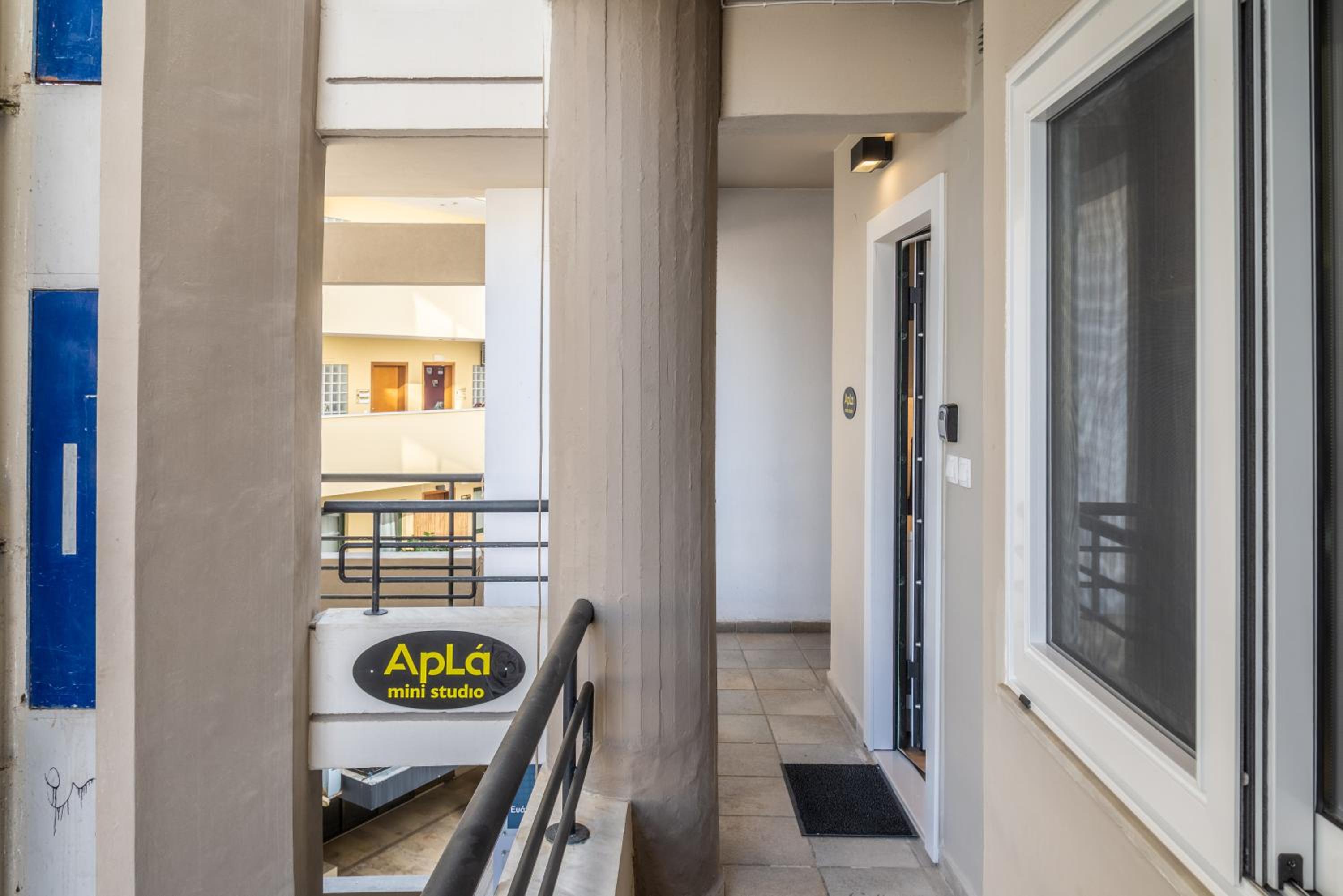 ApLa Mini Studio in Downtown view 5