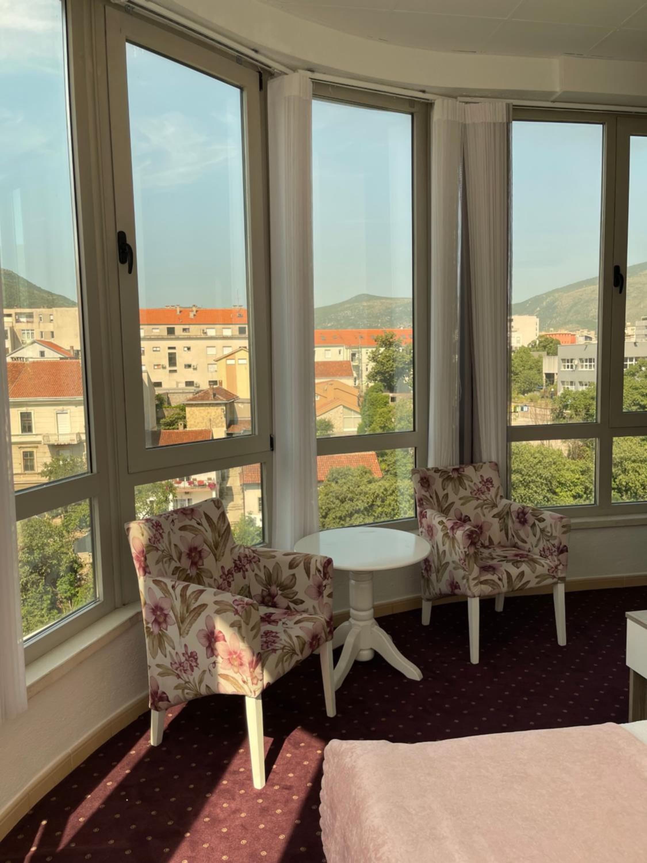Lux Apartments