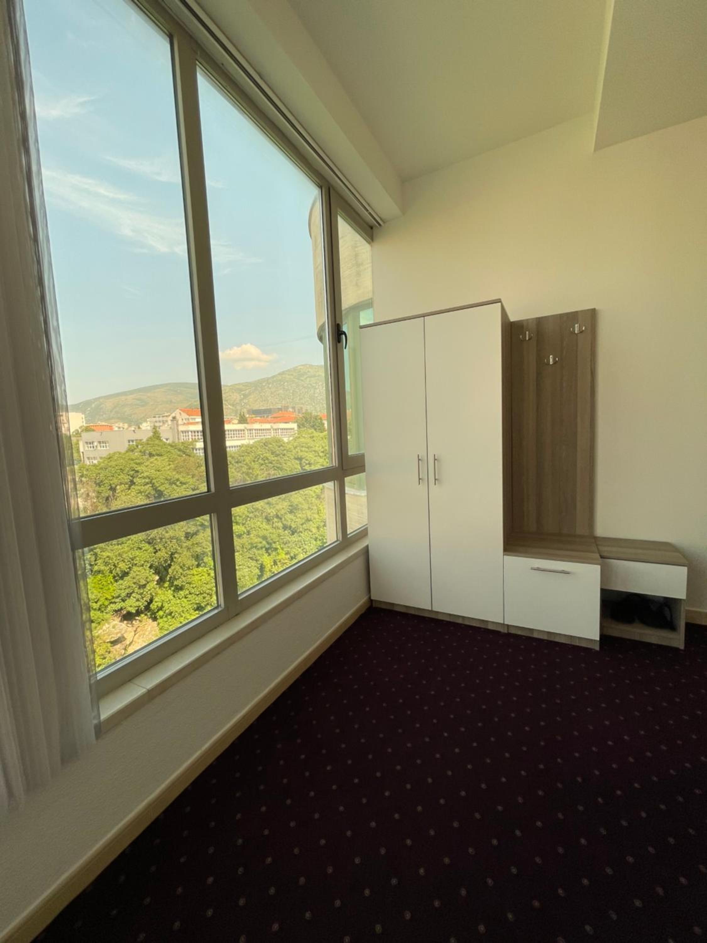 Lux Apartments