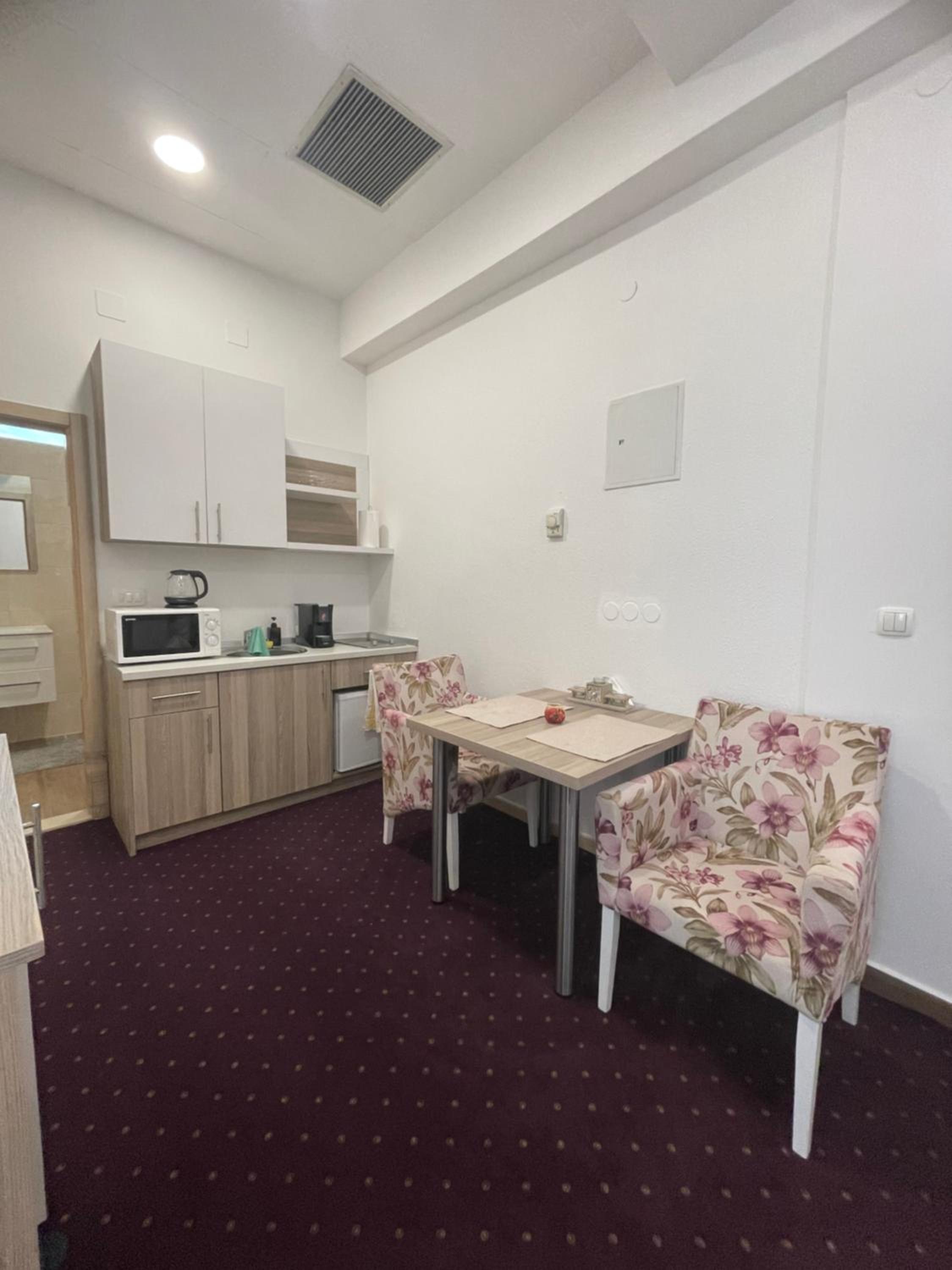 Lux Apartments