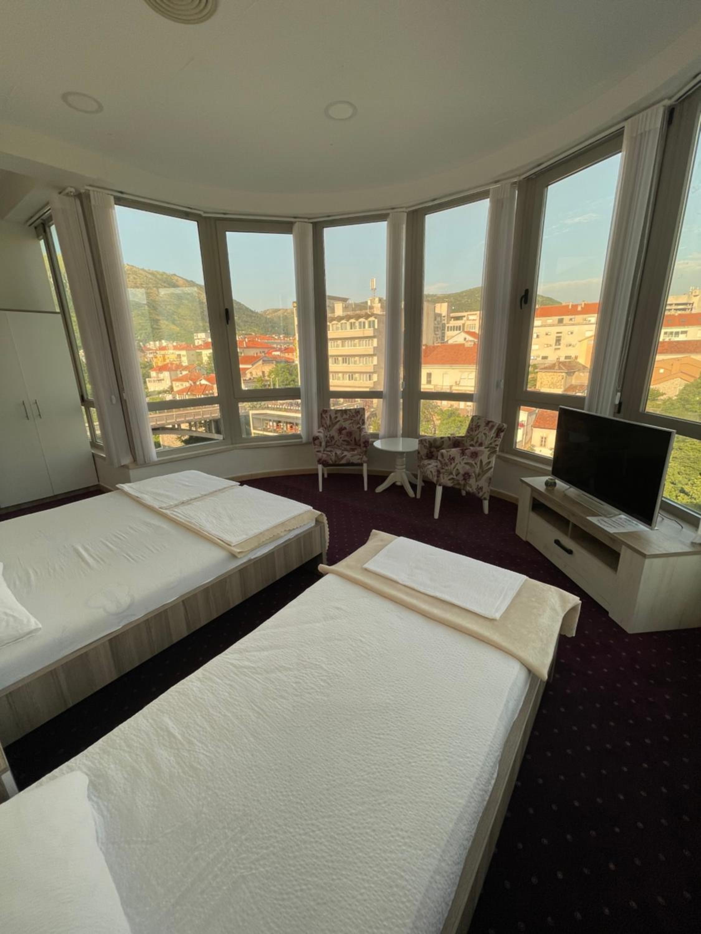 Lux Apartments