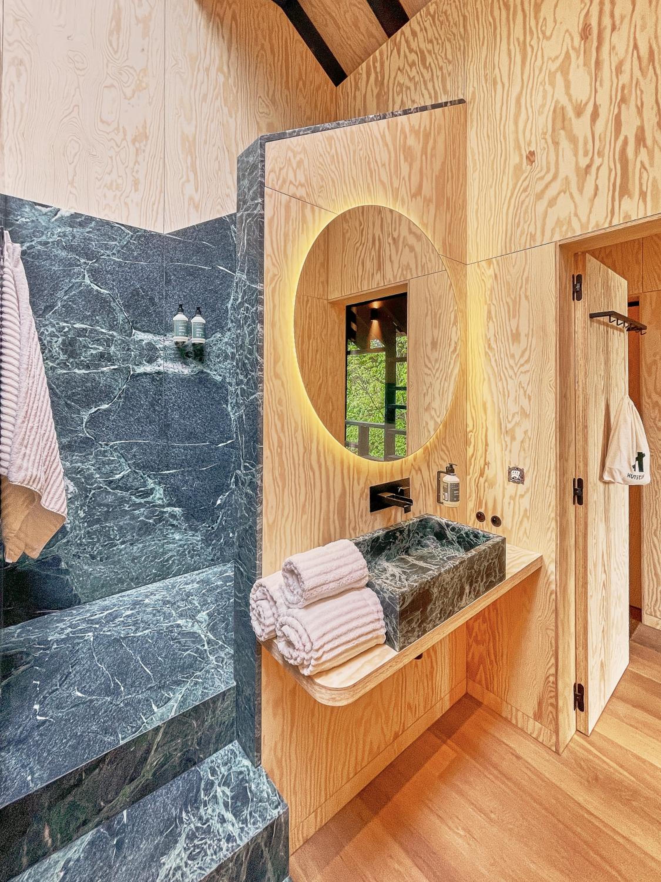 Hutstuf The Beaver & Private Outdoor Spa