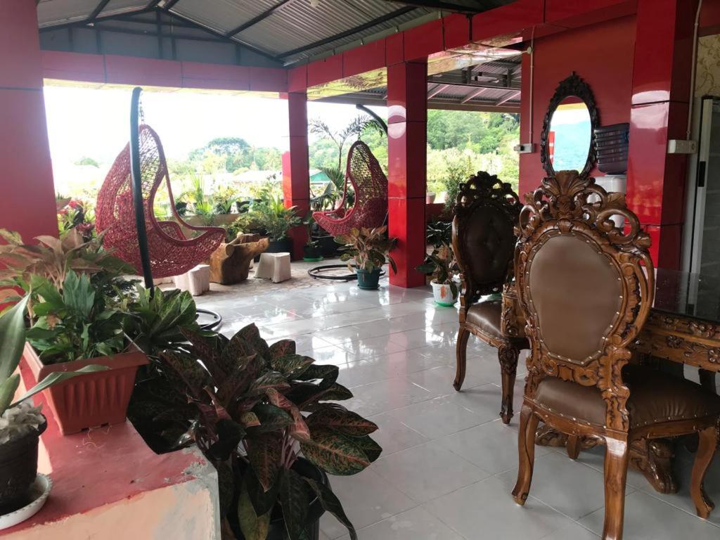 Homestay dan Cafe BungaSonsang