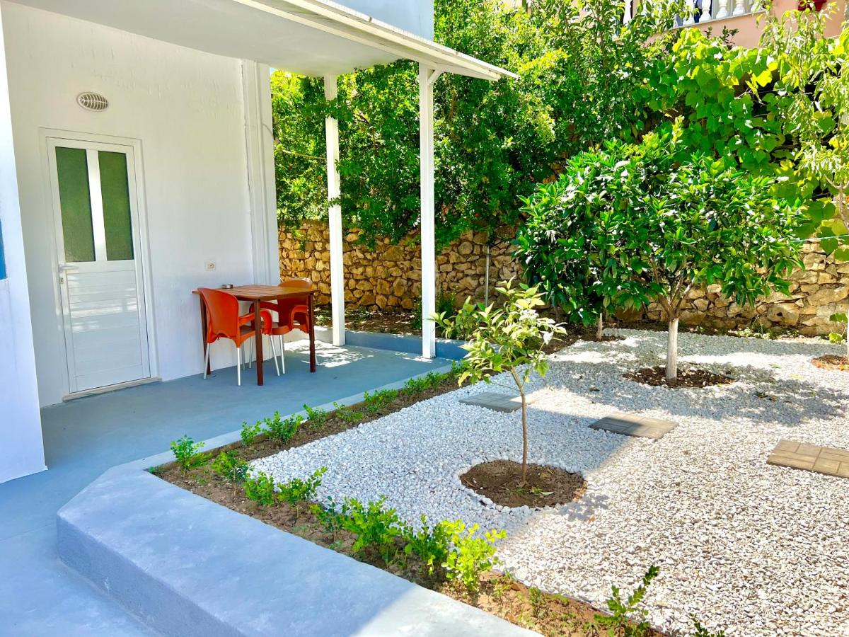 outdoor BBQ area