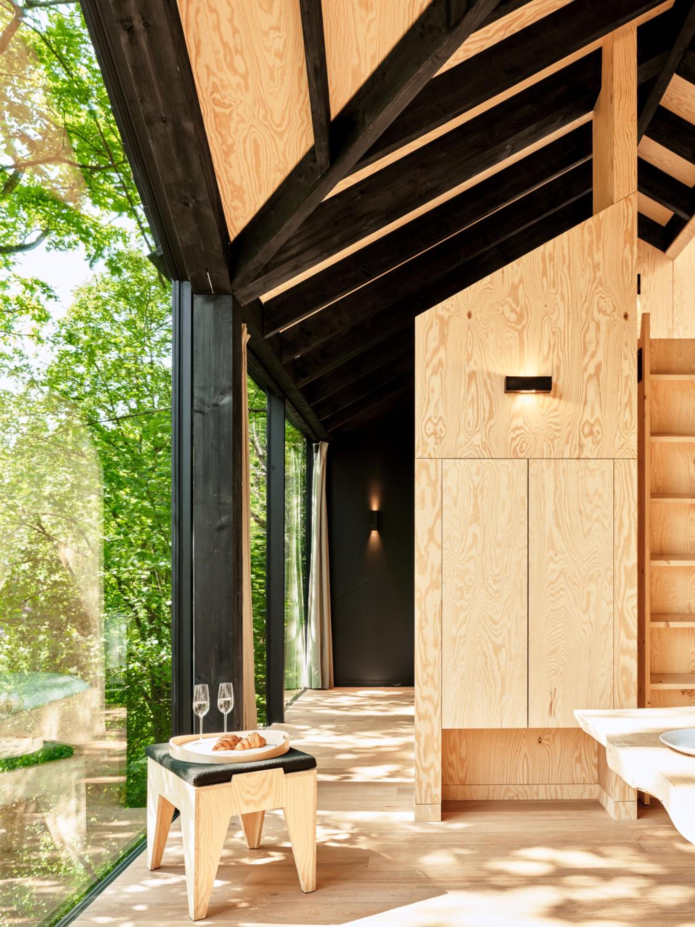 Hutstuf The Eagle & Private Outdoor Spa