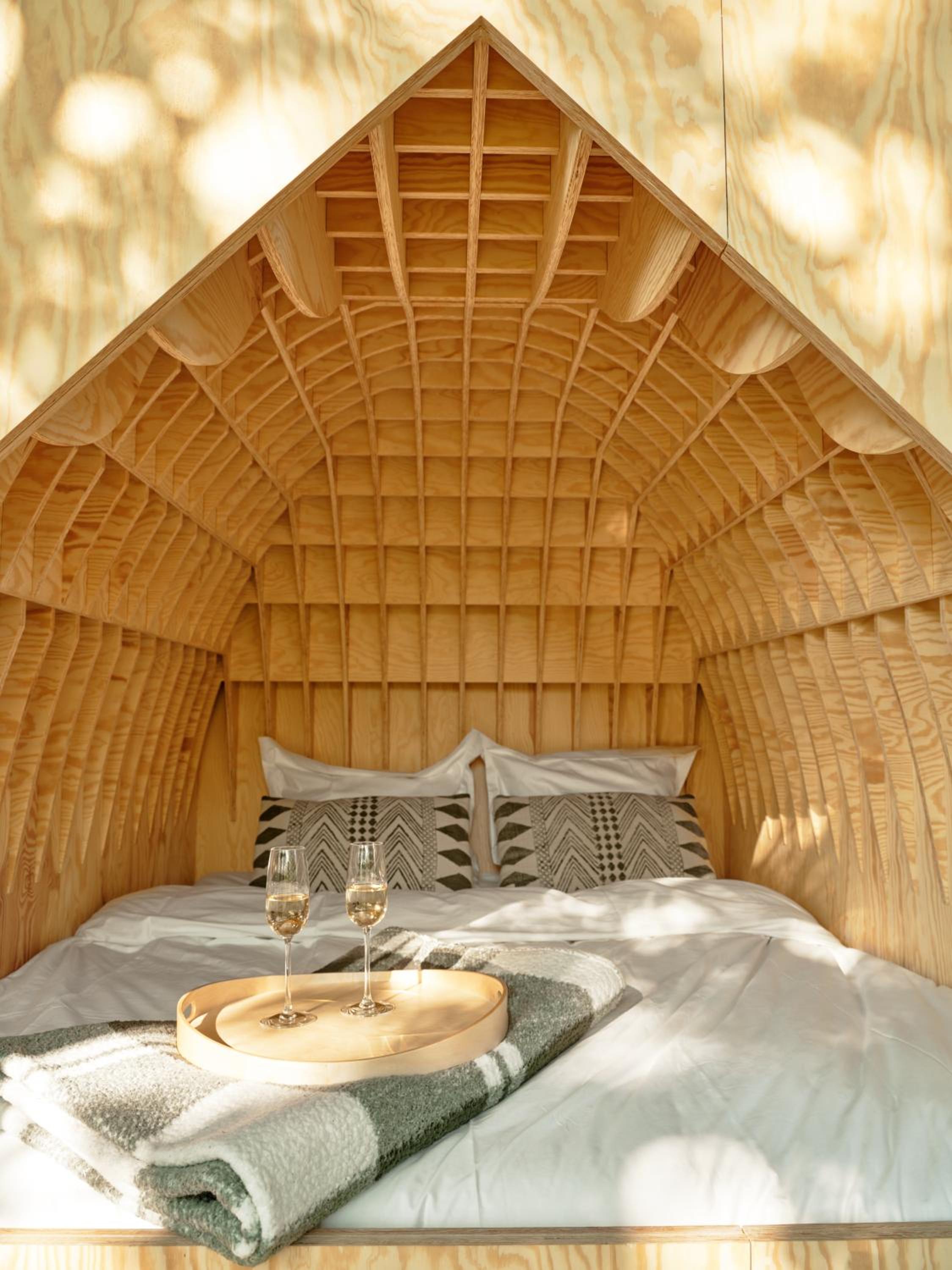 Hutstuf The Eagle & Private Outdoor Spa