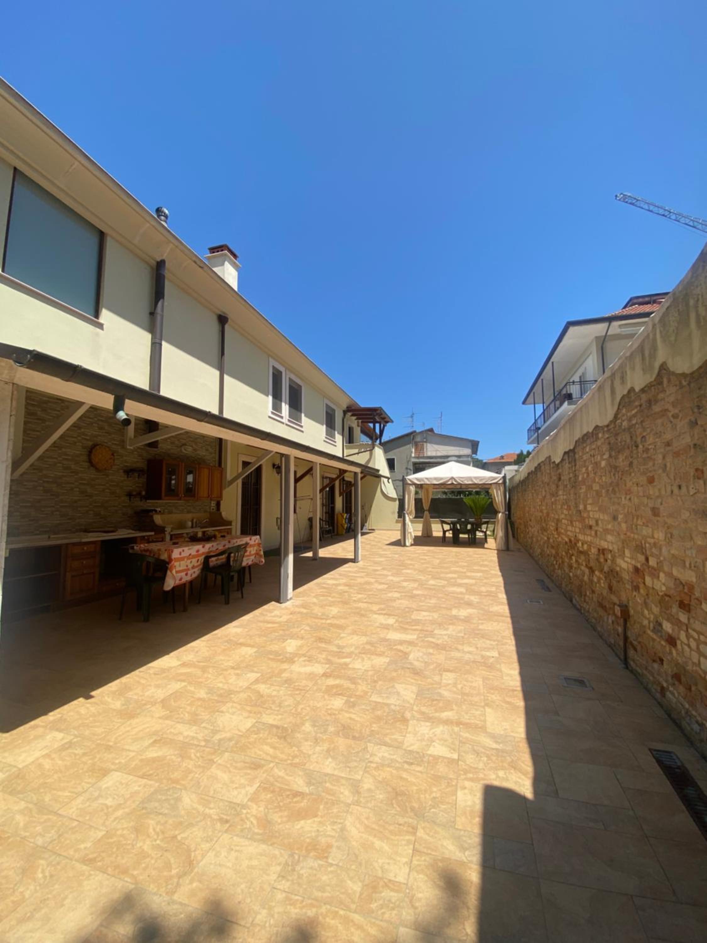 CASERMA GUELFA - Casa VACANZA CHIARINA