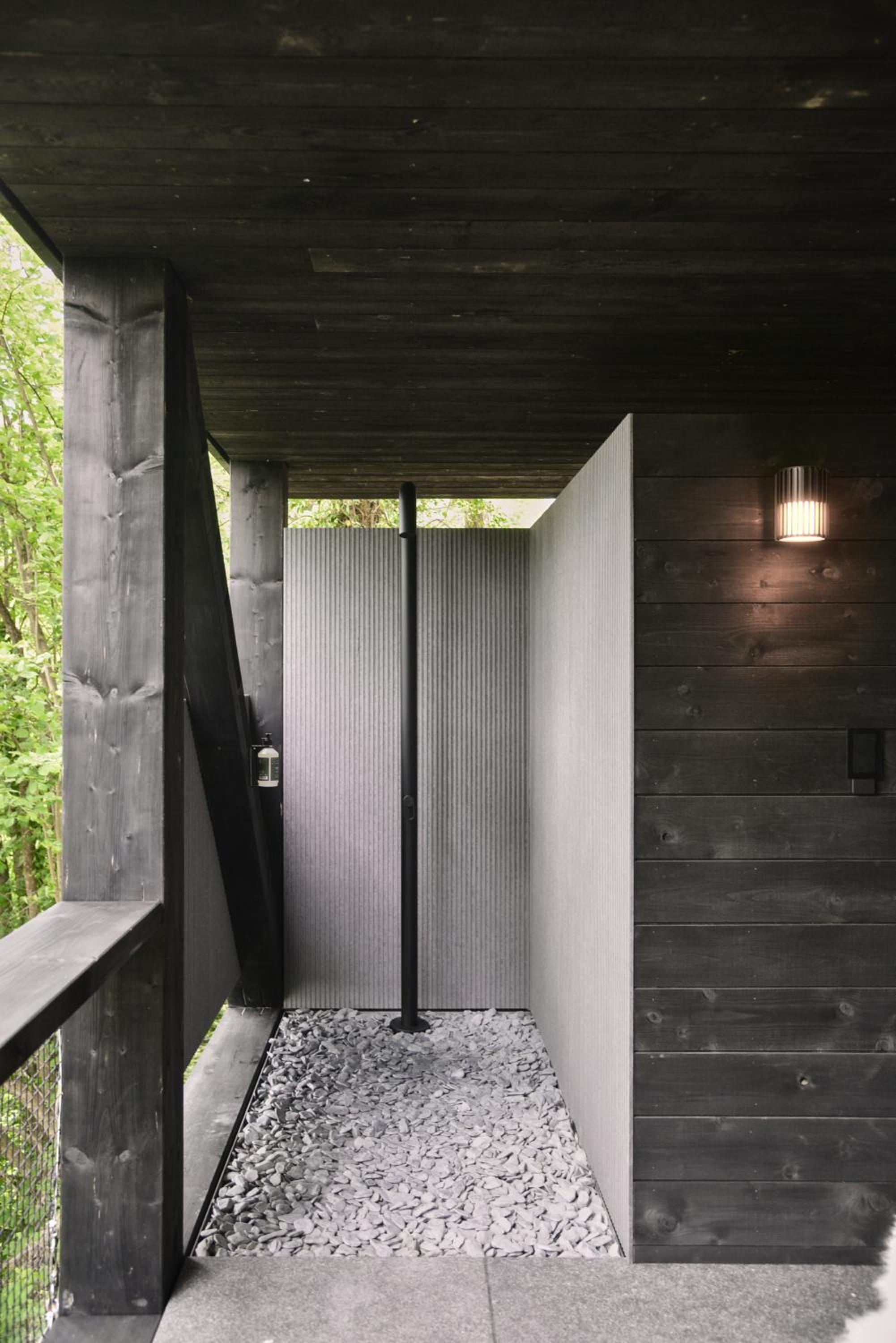 Hutstuf The Eagle & Private Outdoor Spa