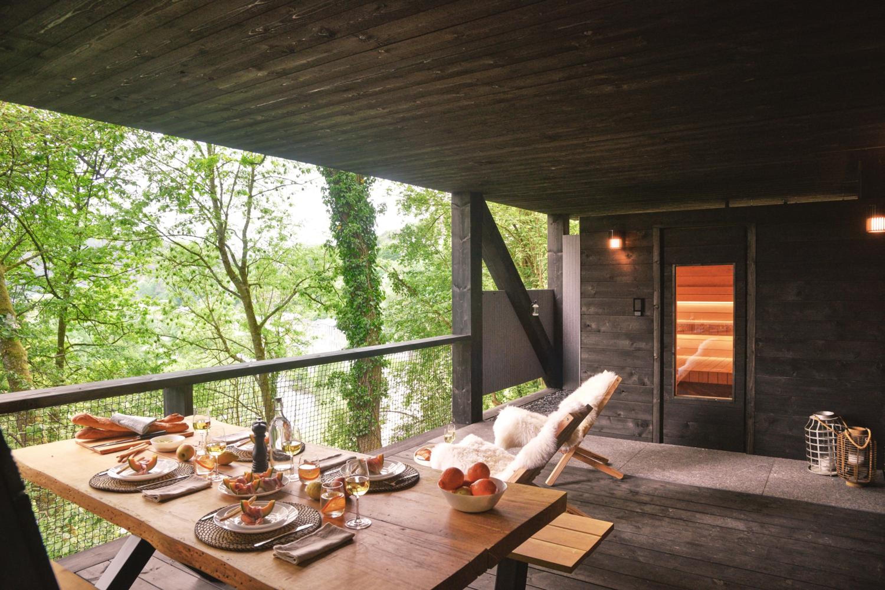 Hutstuf The Eagle & Private Outdoor Spa
