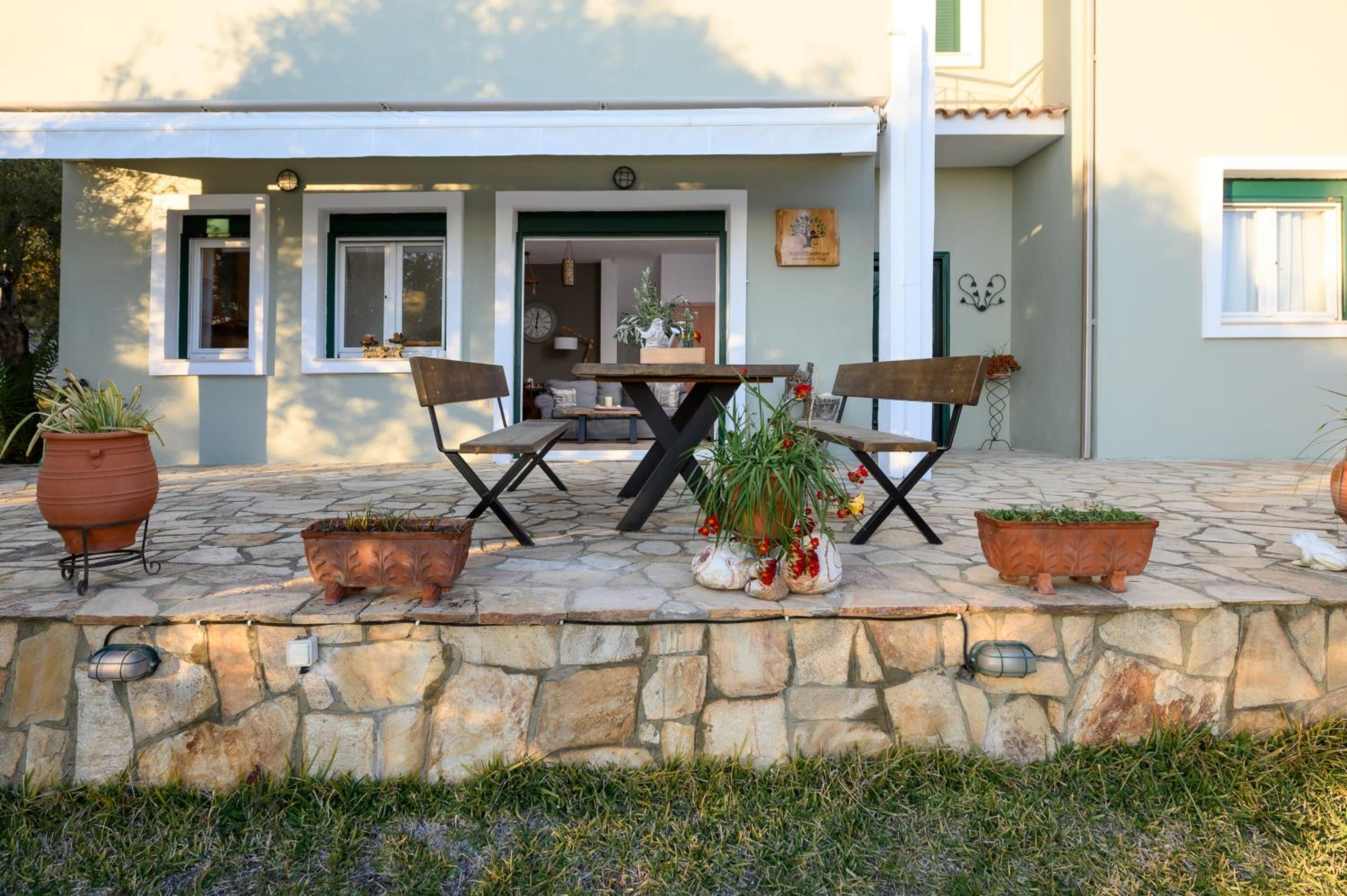 Kastri Treehouse
