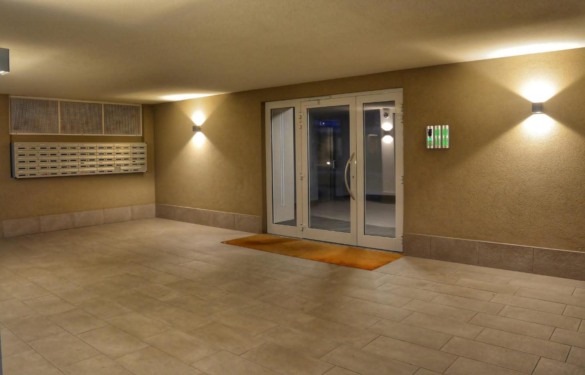 Bloom Apartment